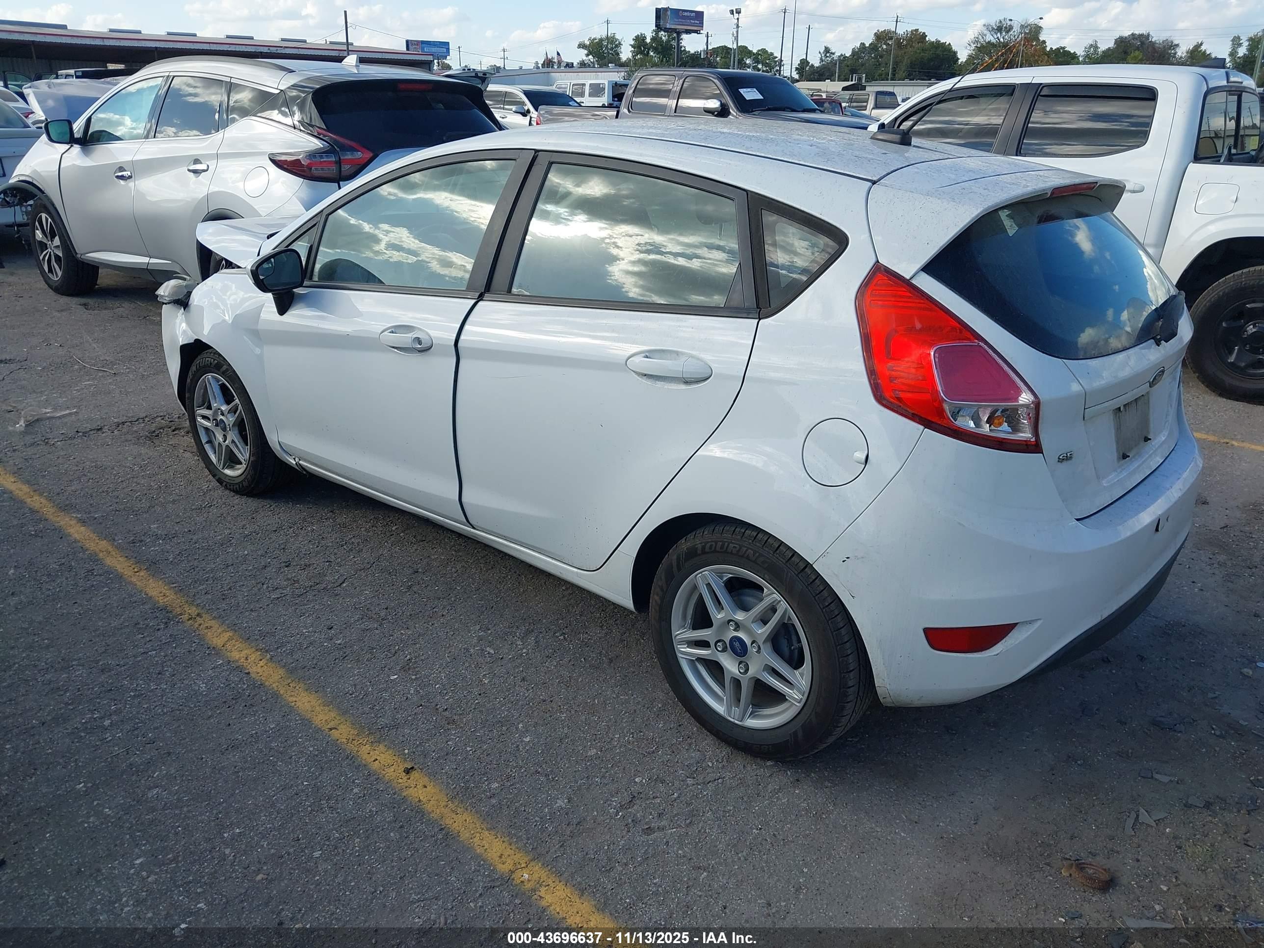FORD FIESTA image 3