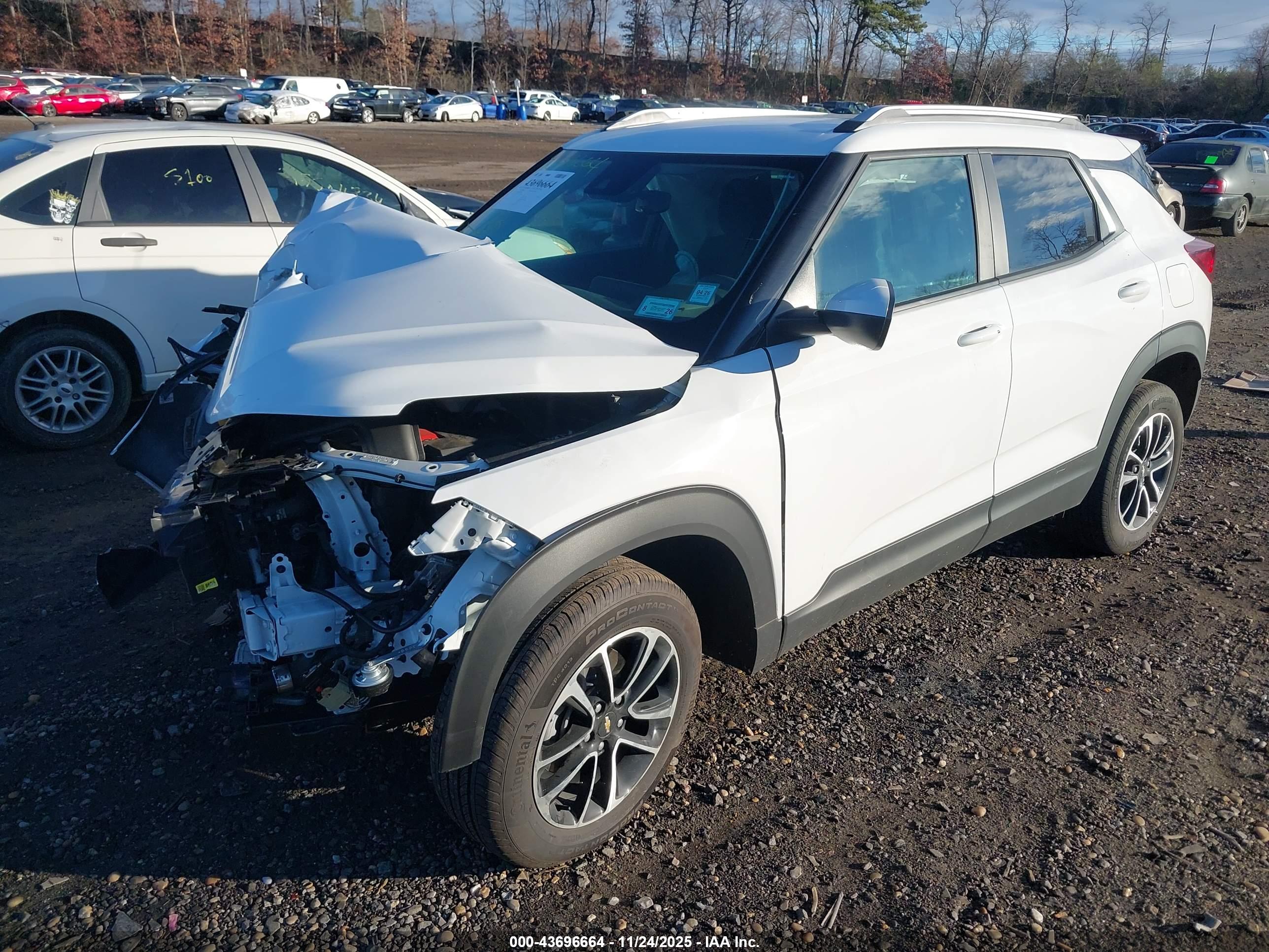 CHEVROLET TRAILBLAZER image 2