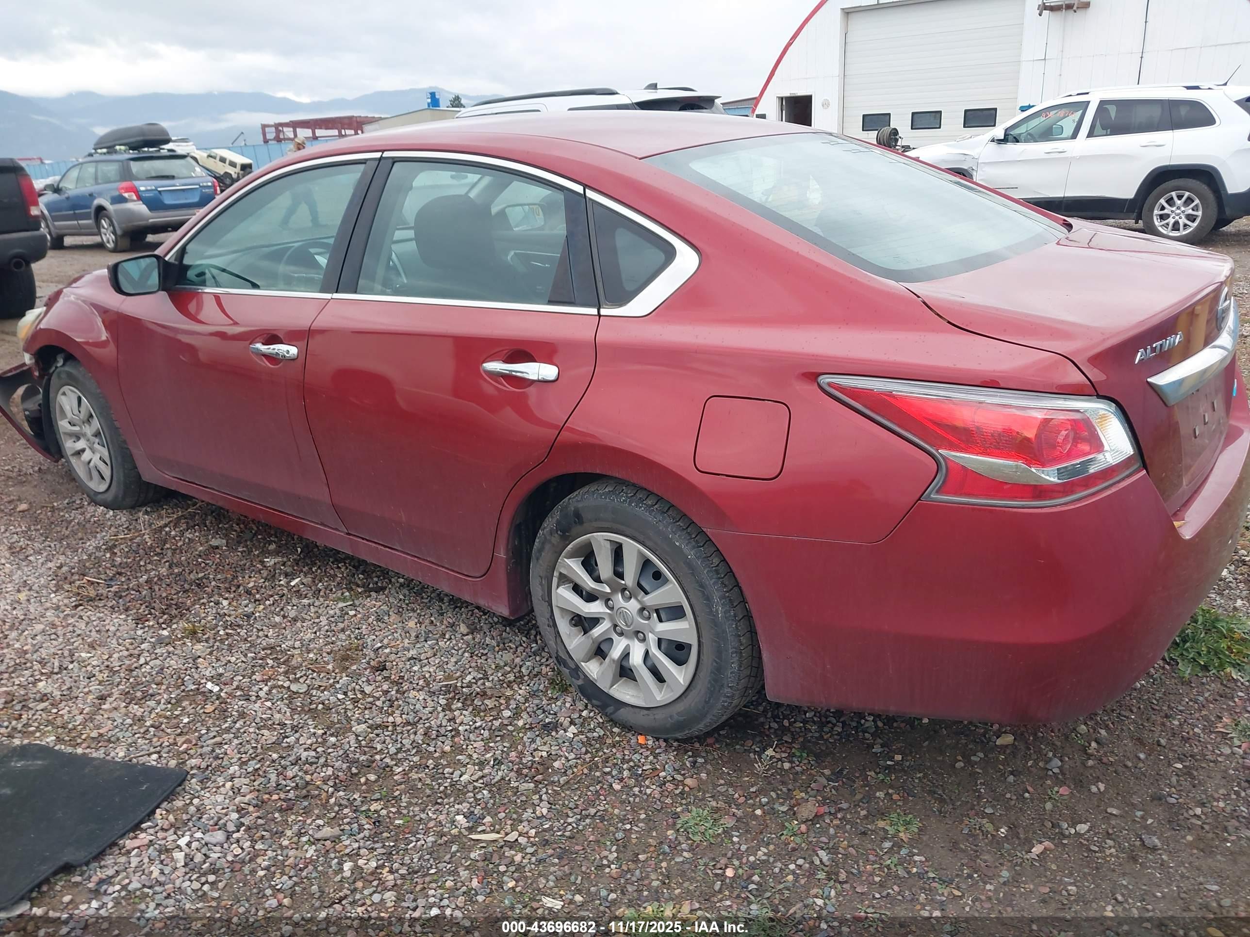 NISSAN ALTIMA image 3