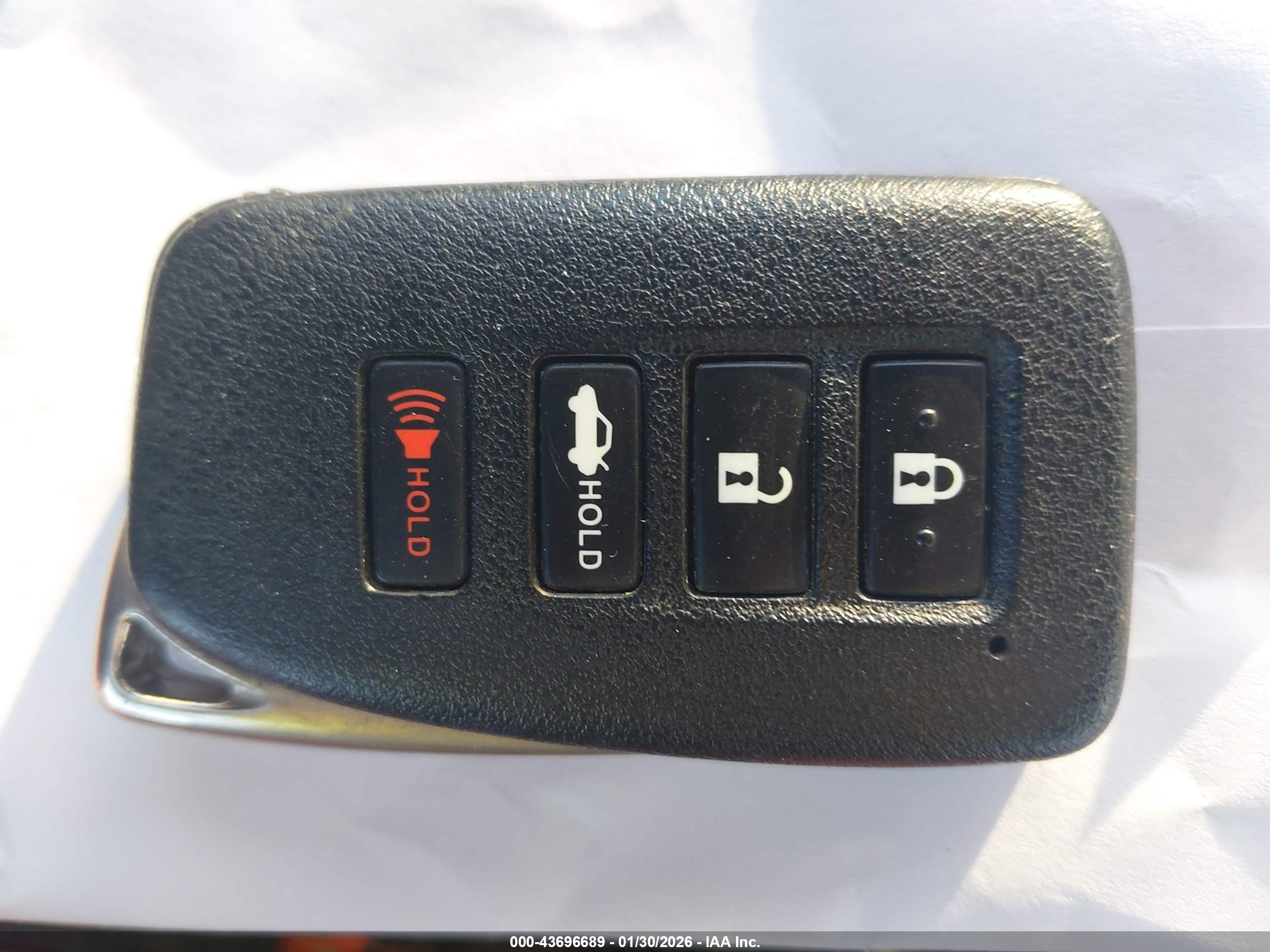LEXUS IS image 11