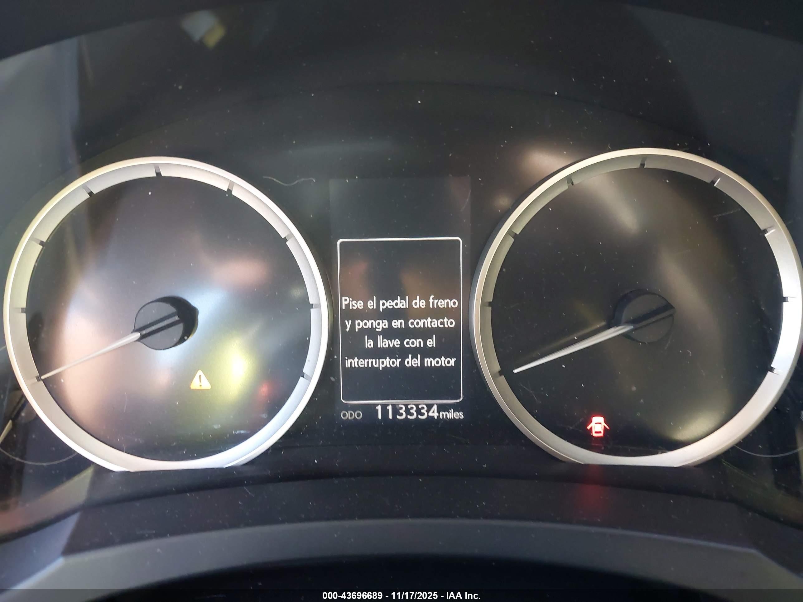 LEXUS IS image 7