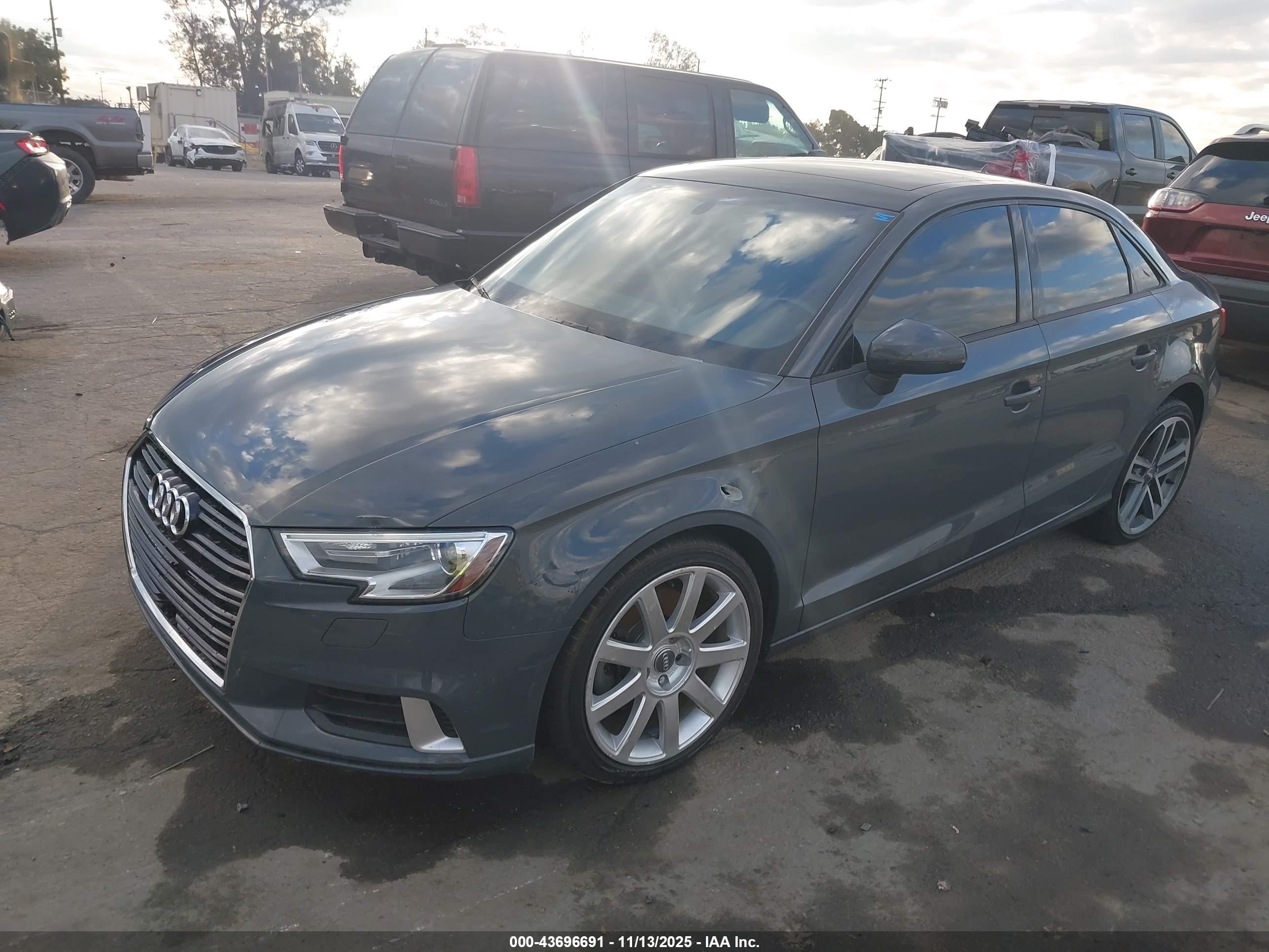 AUDI A3 image 2