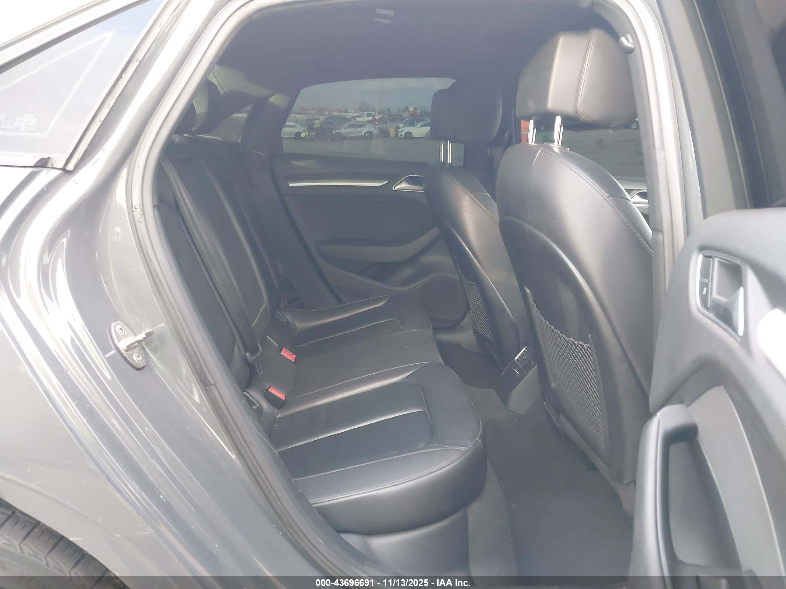 AUDI A3 image 8