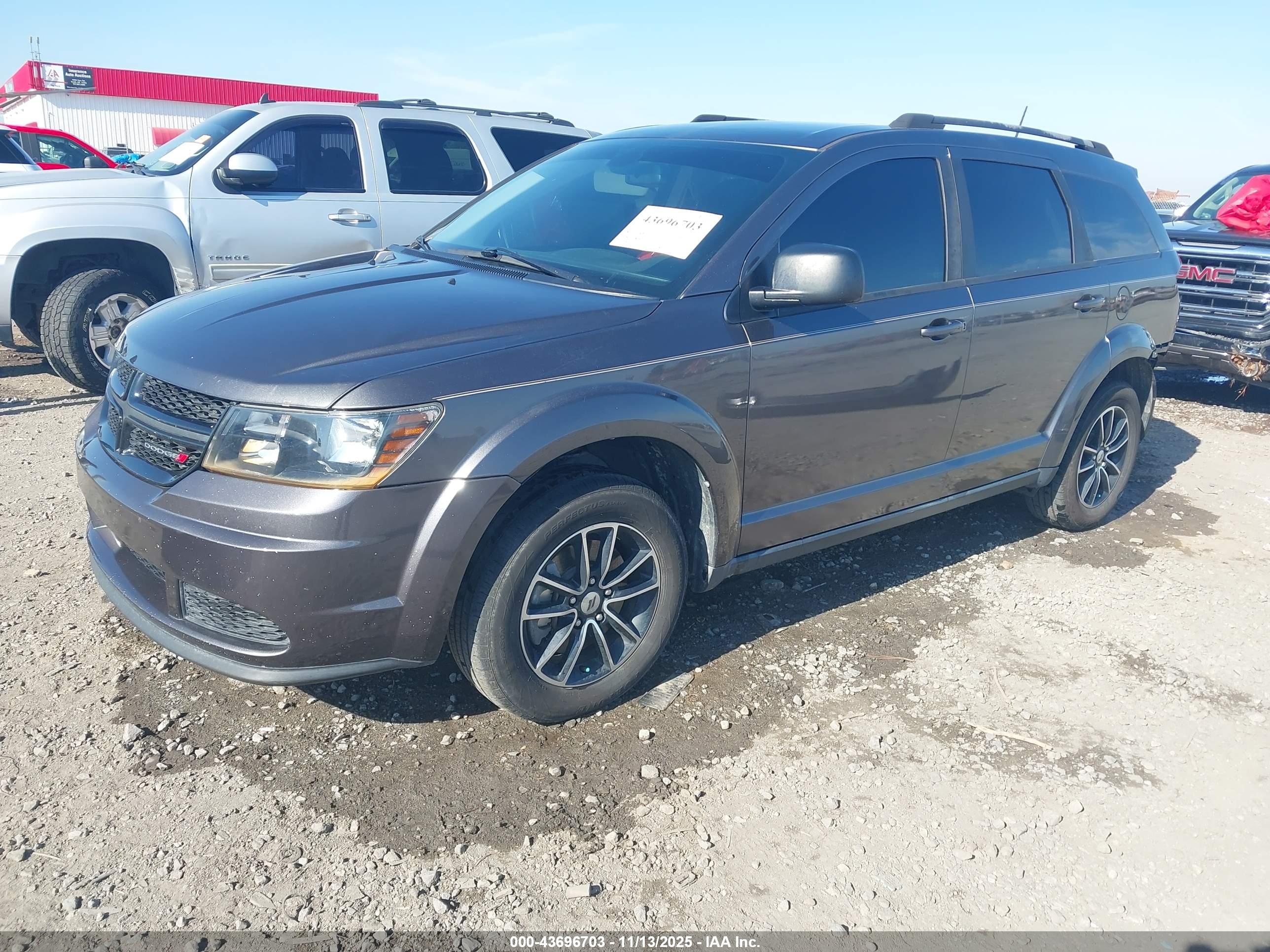 DODGE JOURNEY image 2