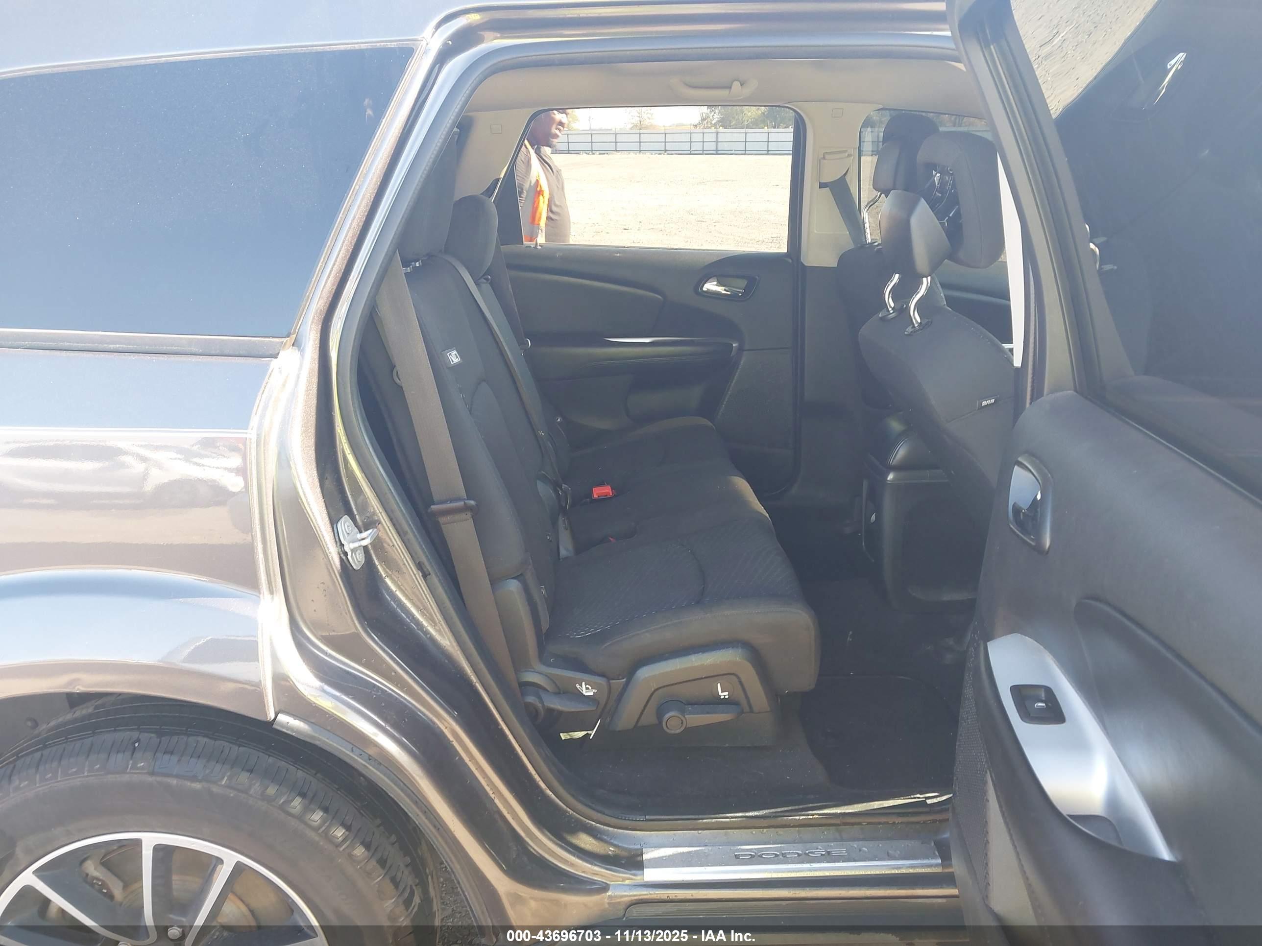 DODGE JOURNEY image 8