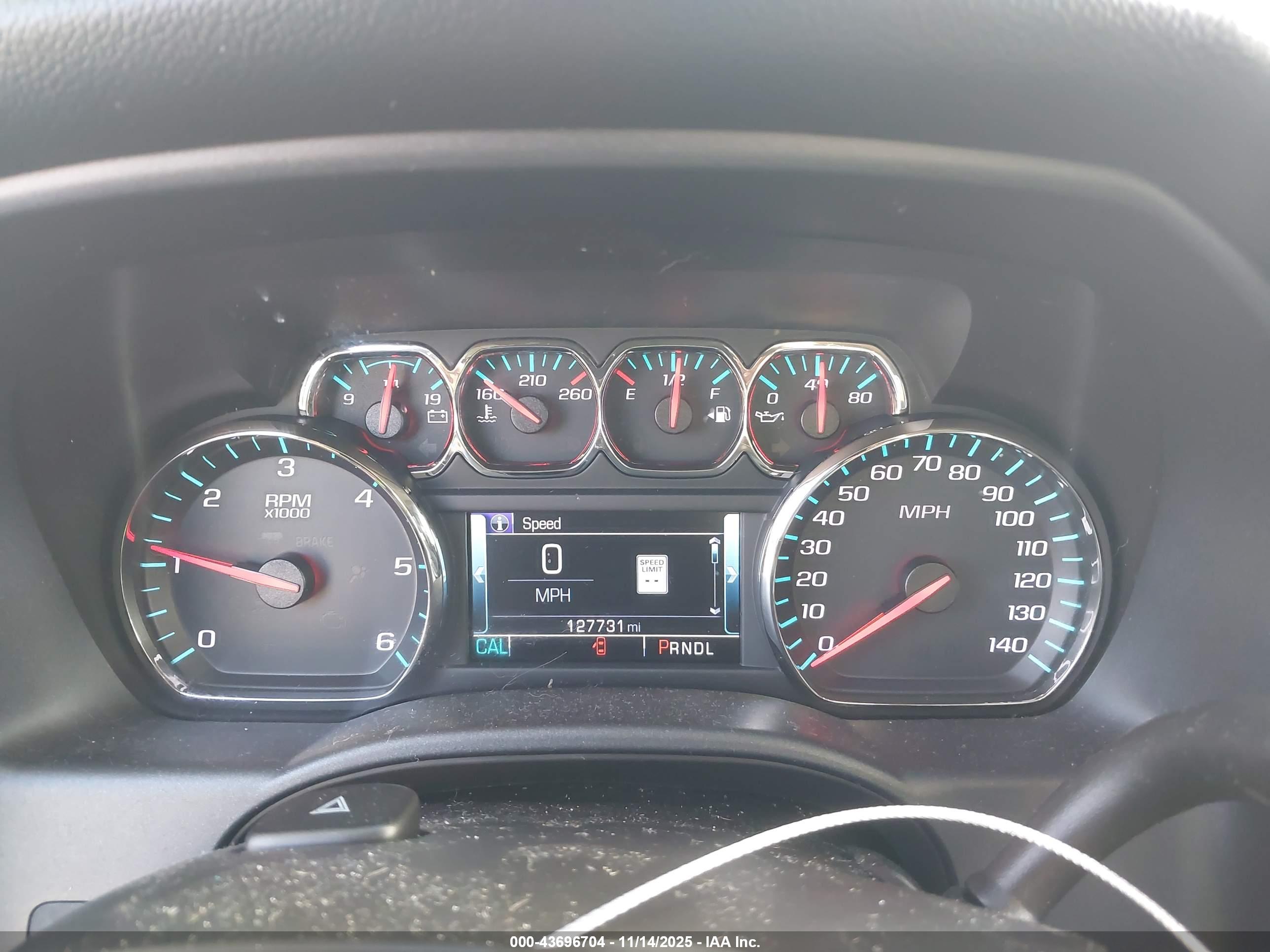 CHEVROLET SILVERADO image 7