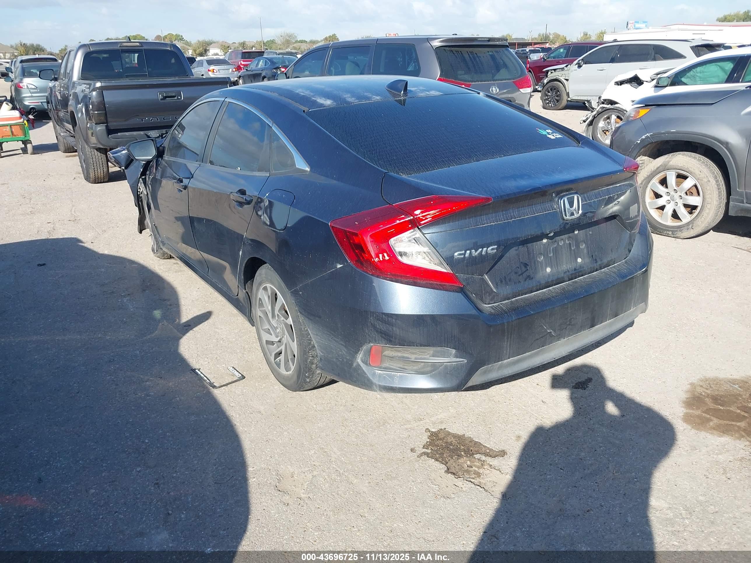 HONDA CIVIC image 3