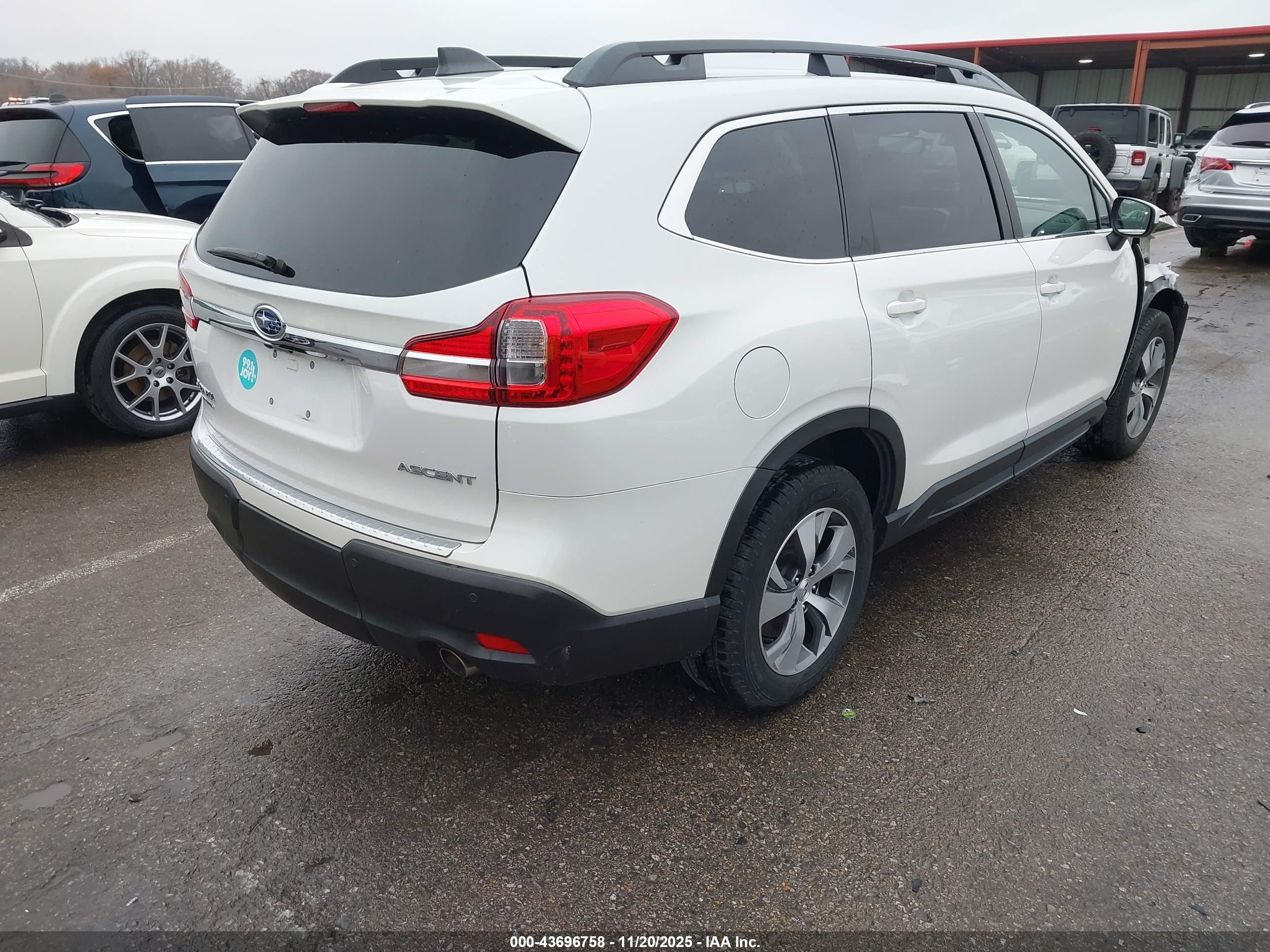 SUBARU ASCENT image 4