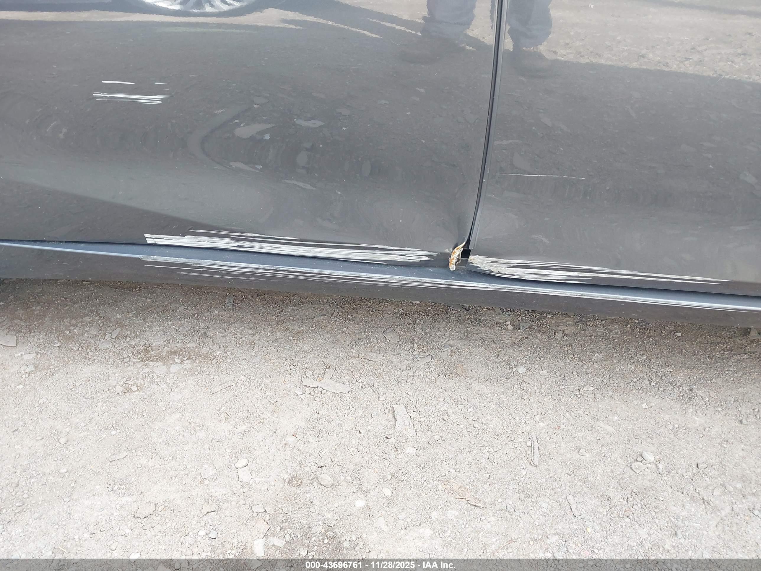 LEXUS ES image 6