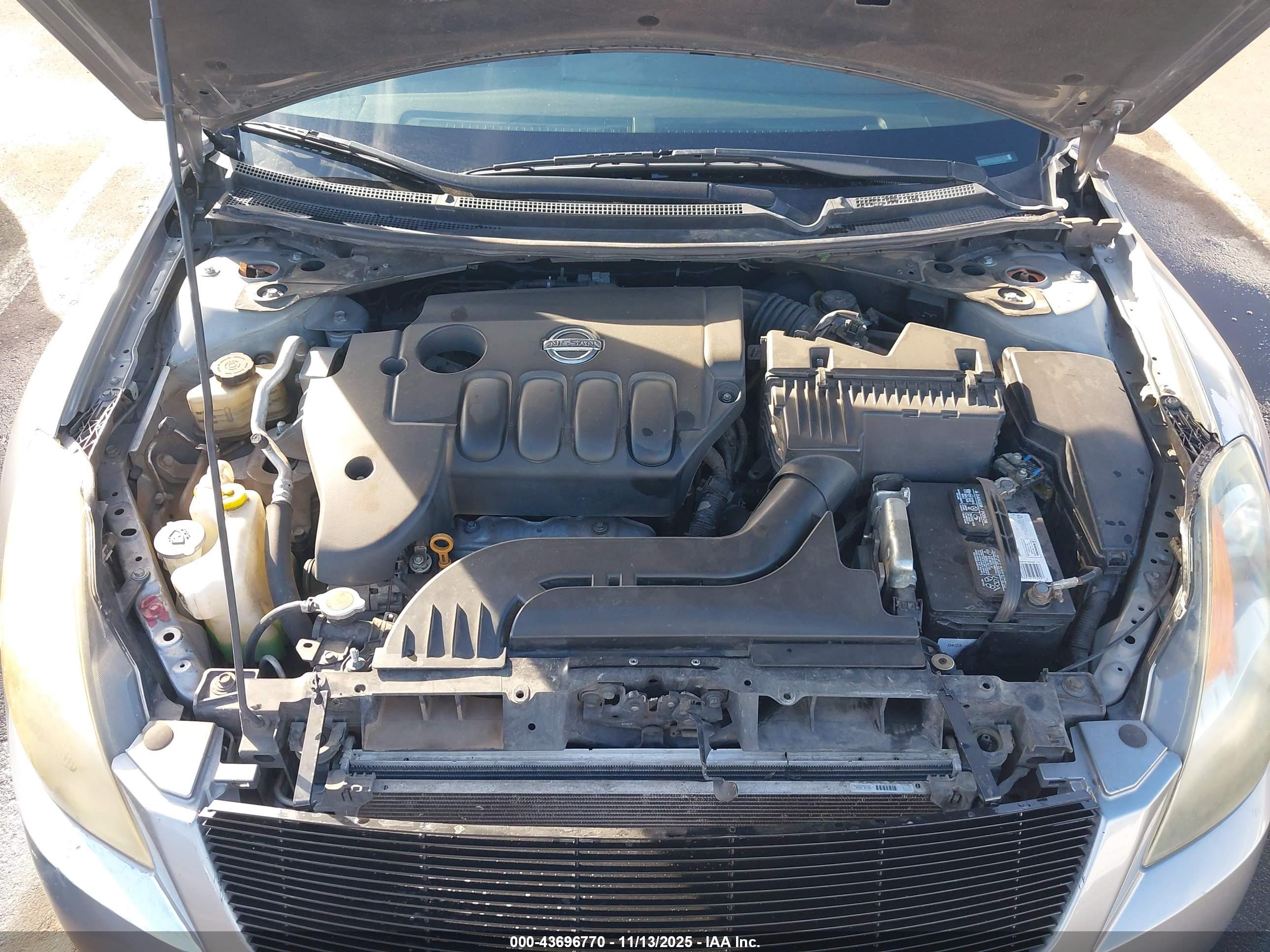 NISSAN ALTIMA image 10