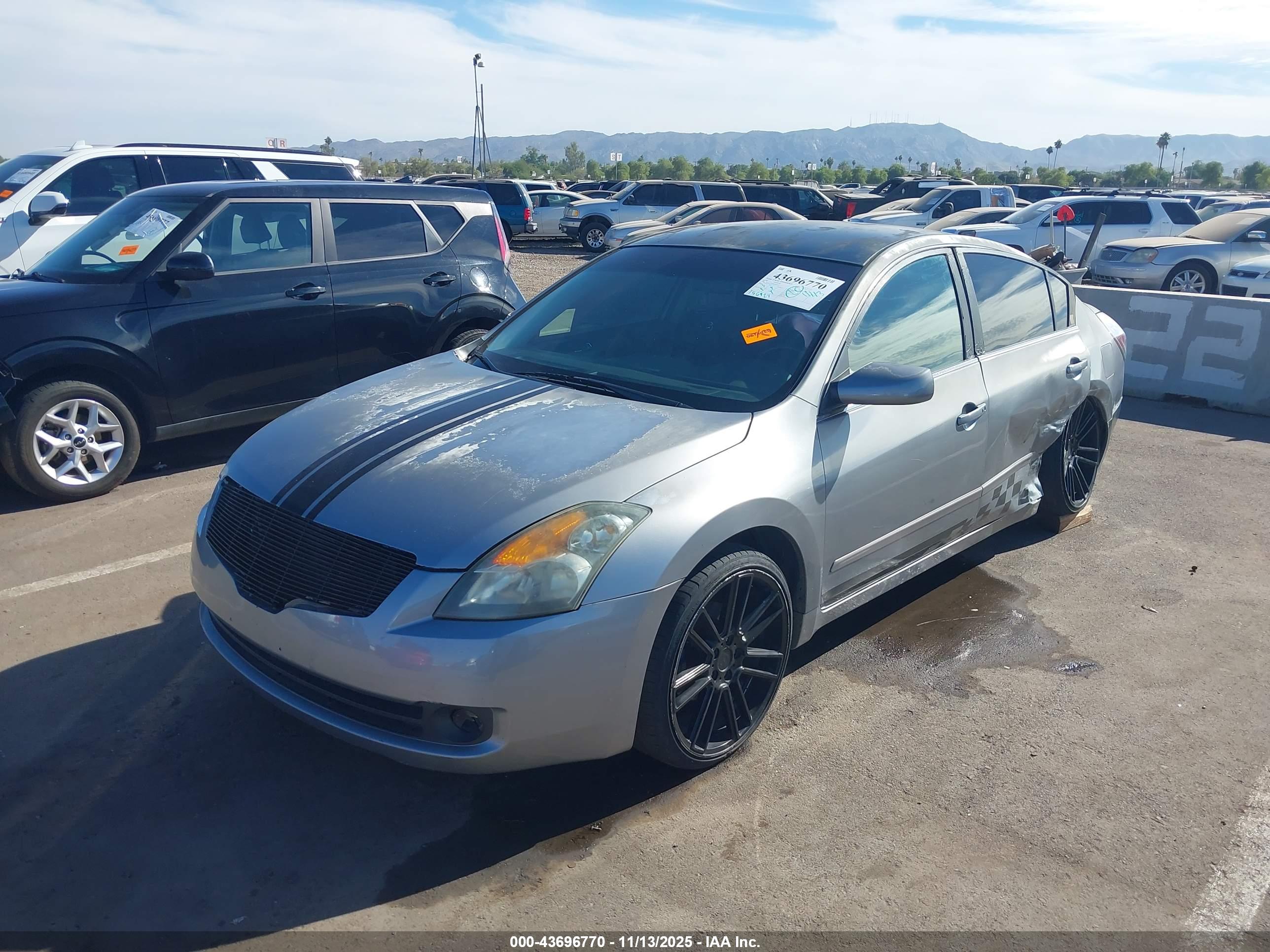 NISSAN ALTIMA image 2