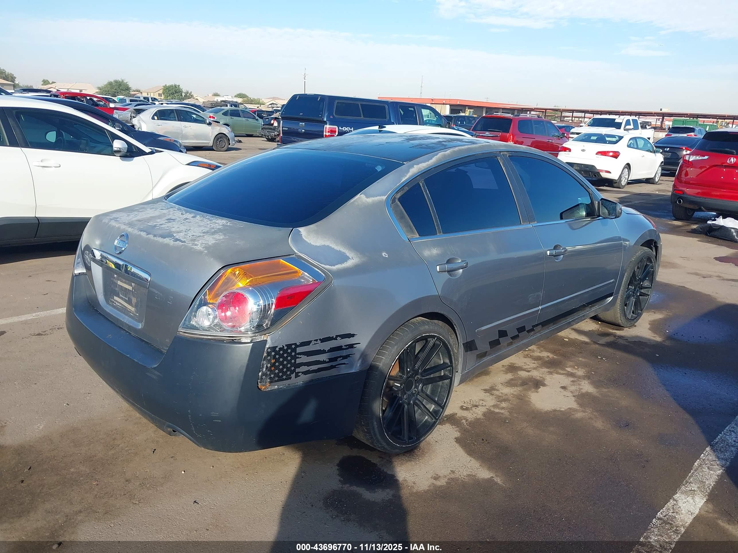 NISSAN ALTIMA image 4
