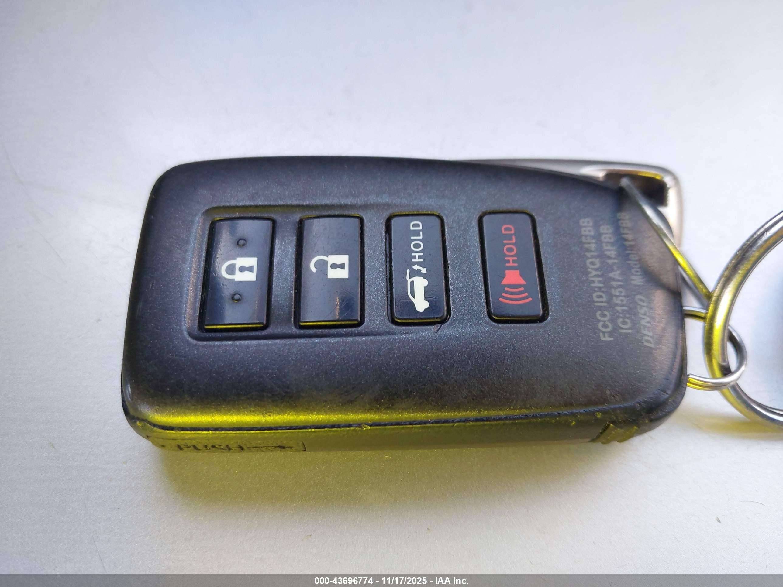 LEXUS RX image 11