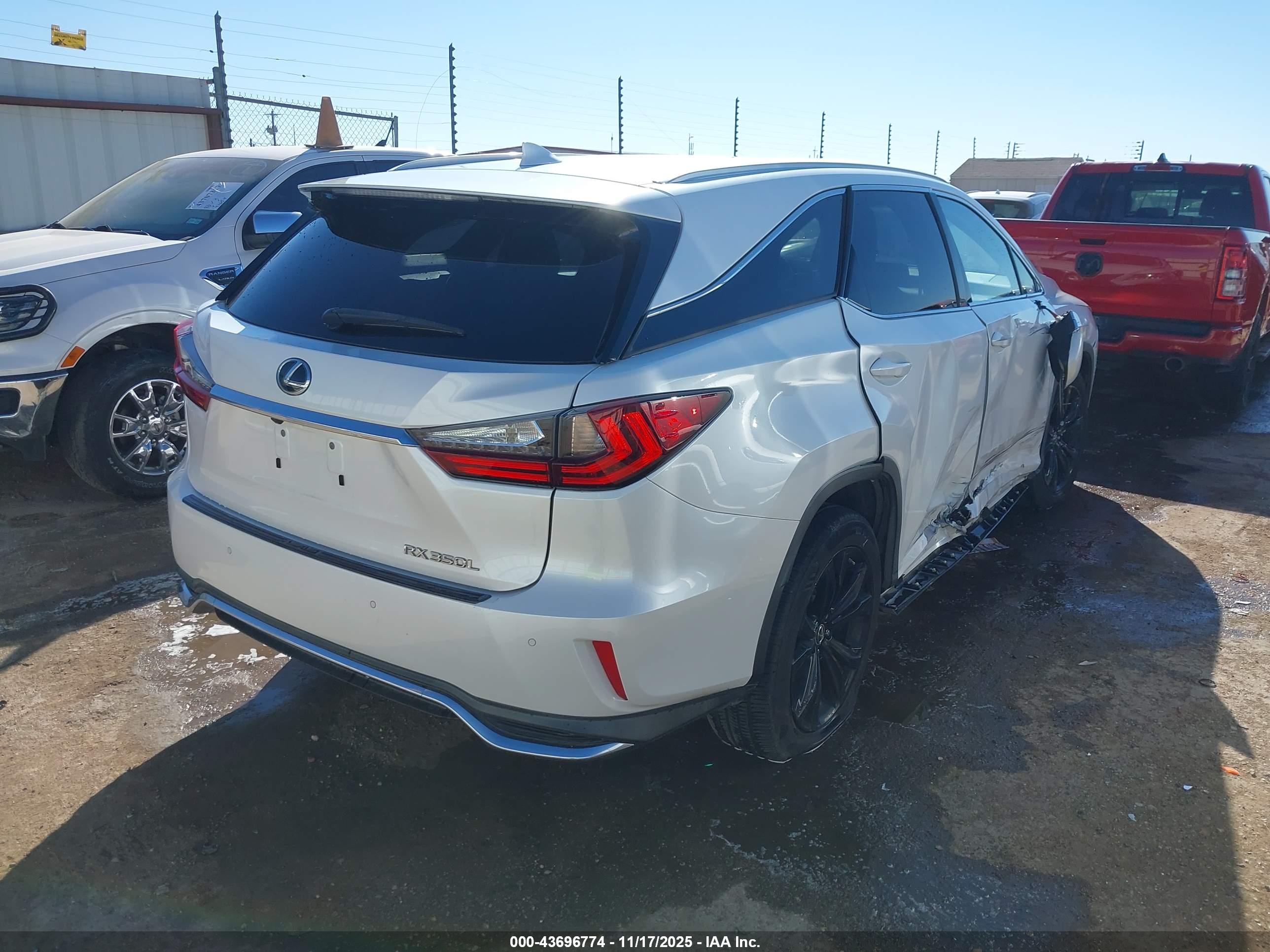 LEXUS RX image 4