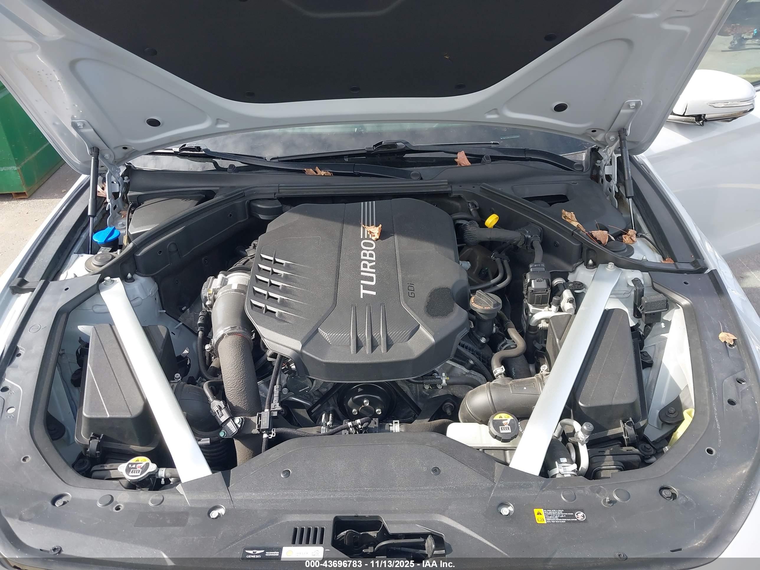 GENESIS G70 image 10