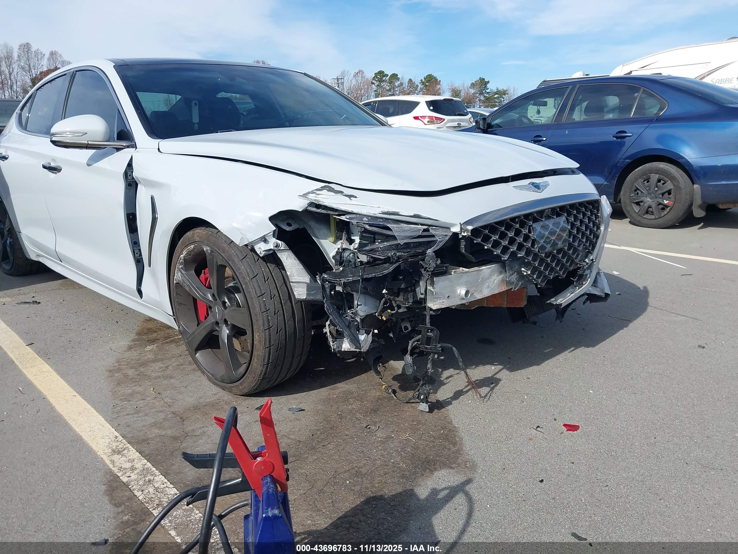 GENESIS G70 image 6