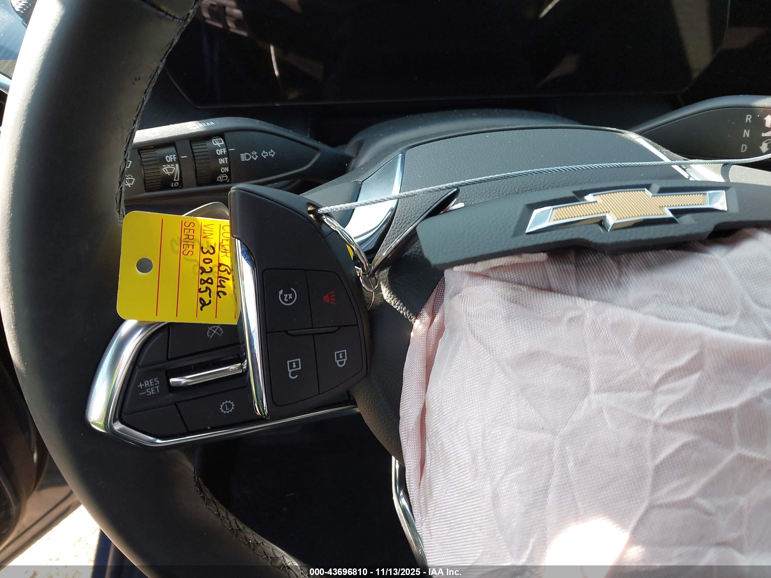 CHEVROLET EQUINOX image 11