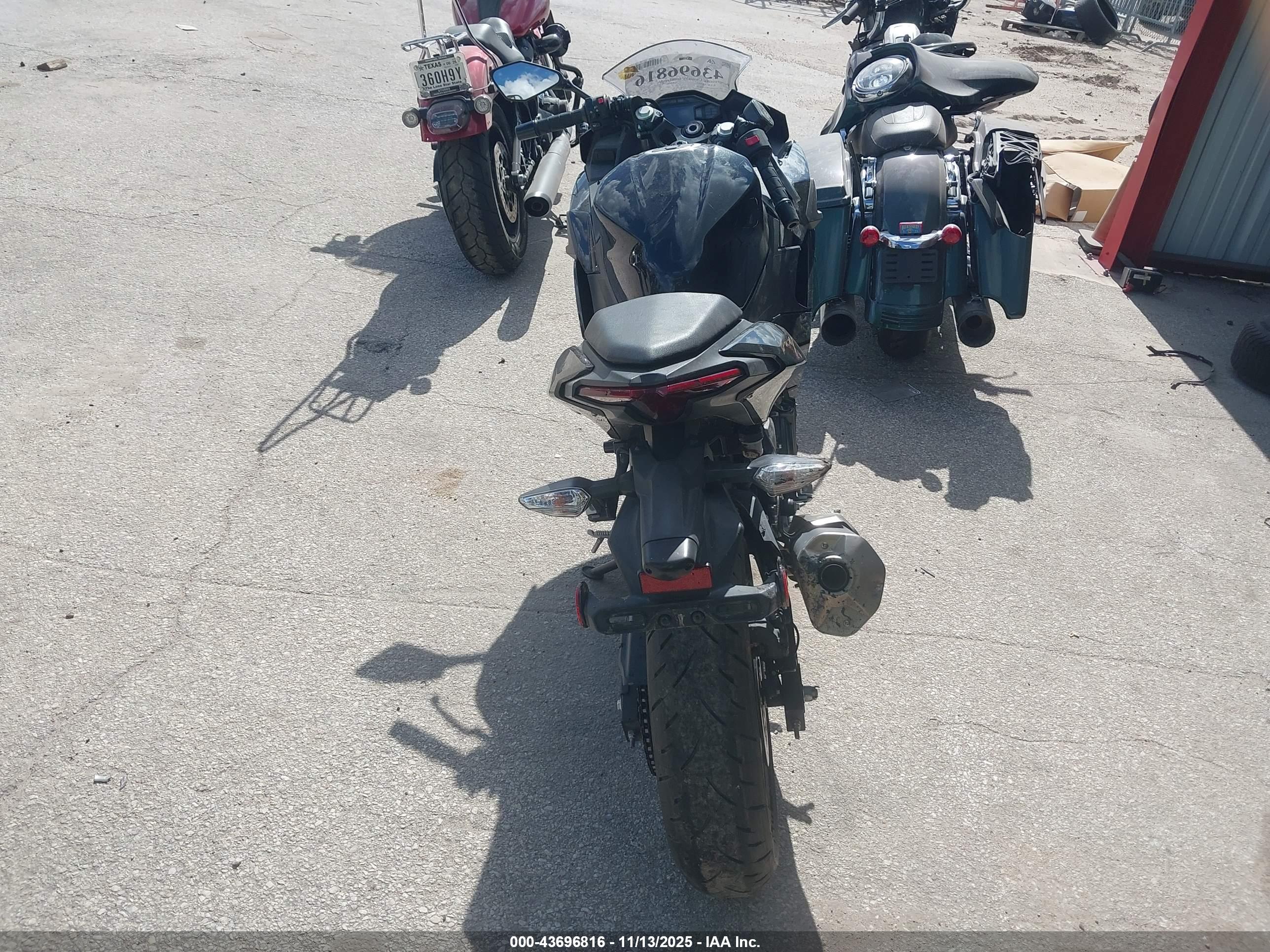 KAWASAKI EX500 image 6