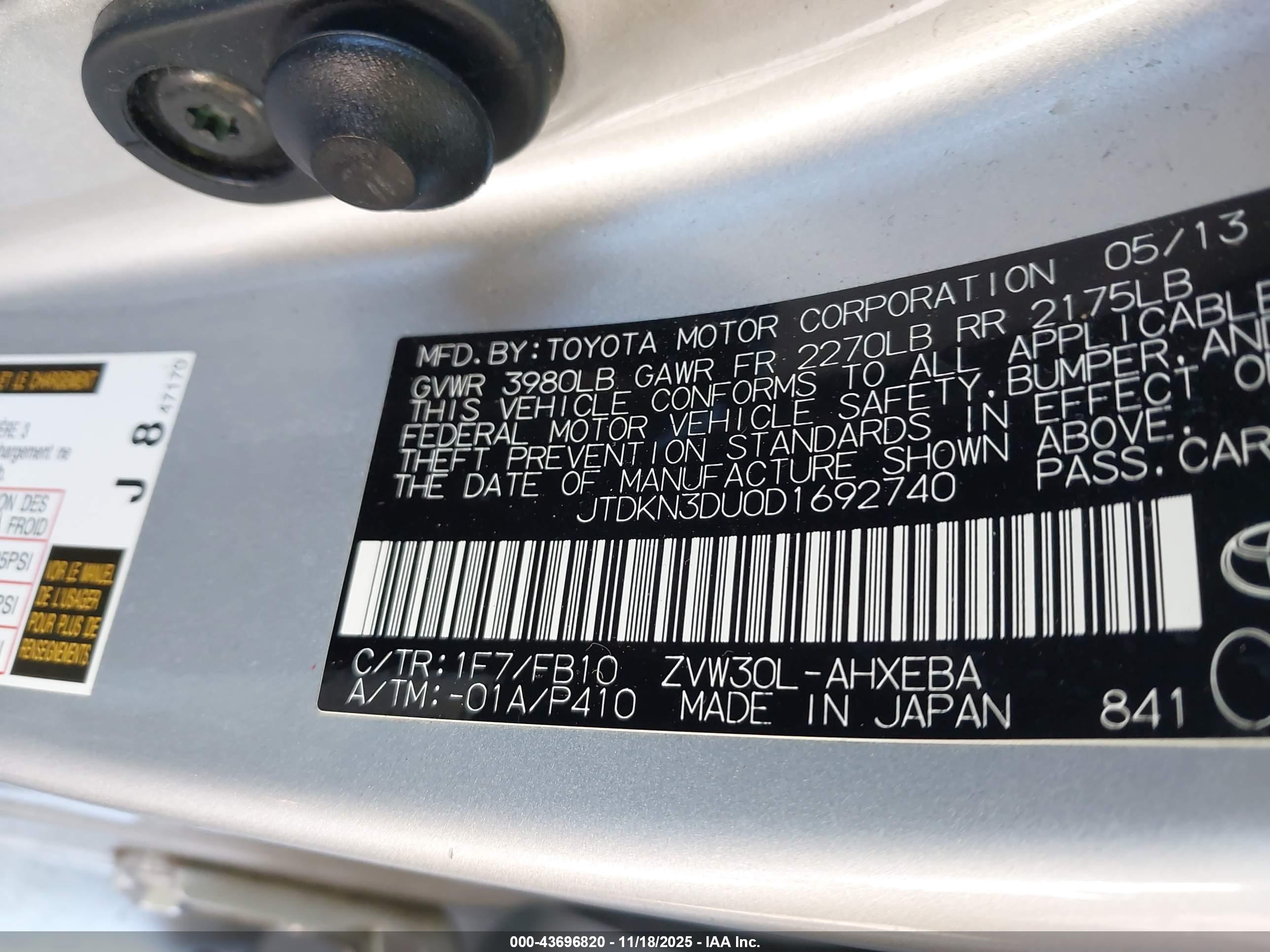 TOYOTA PRIUS image 9