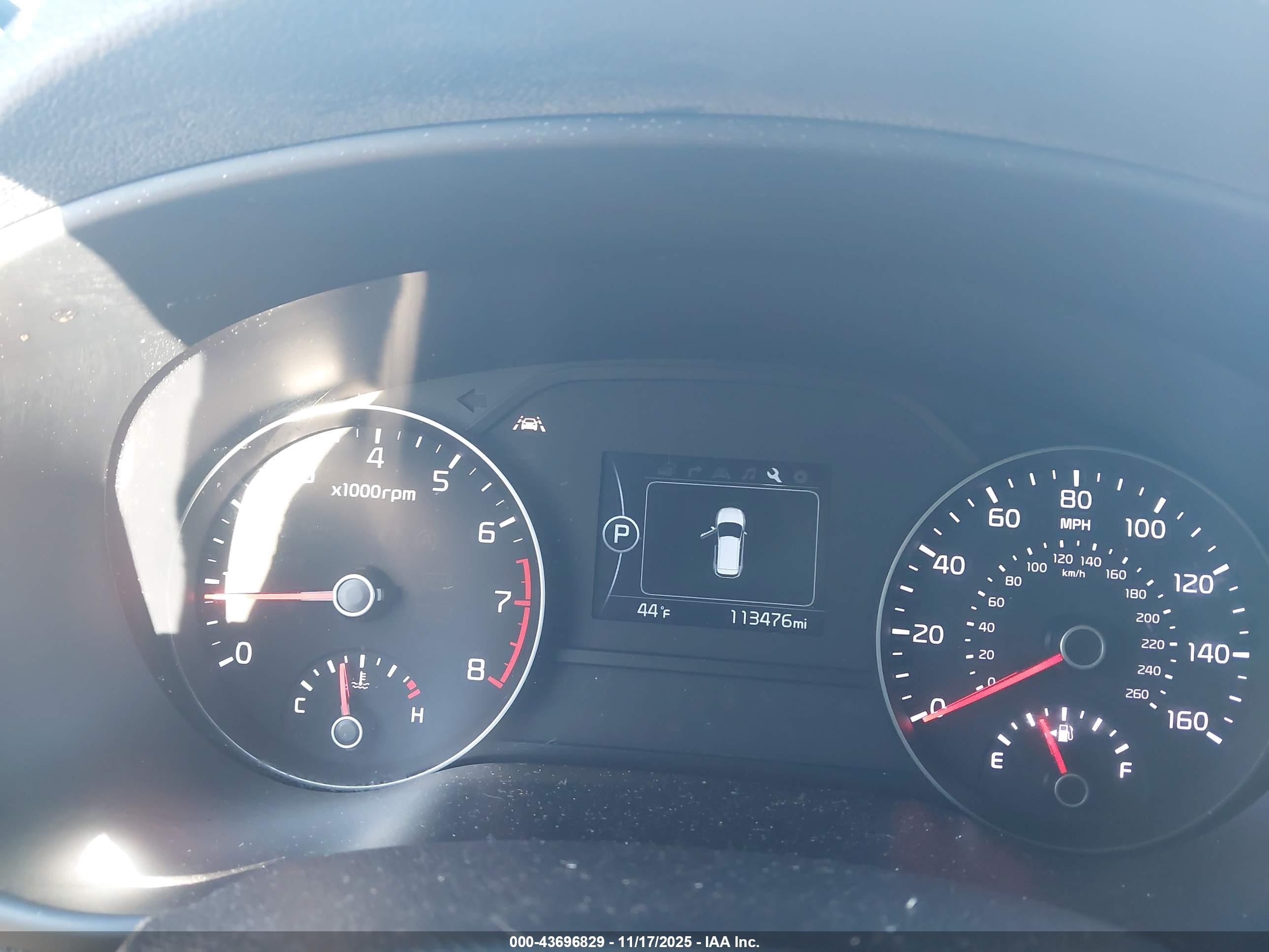 KIA SPORTAGE image 7