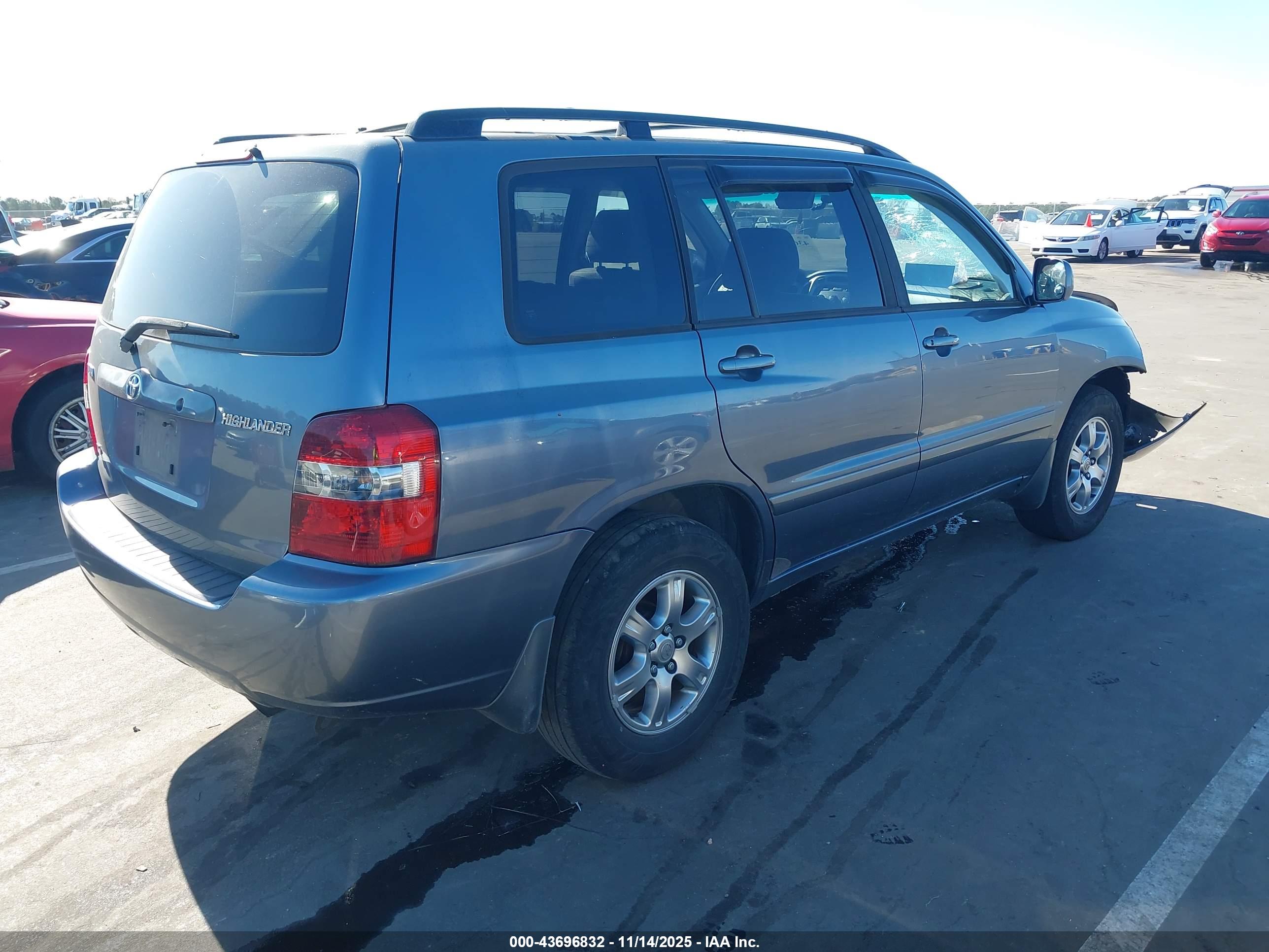 TOYOTA HIGHLANDER image 4