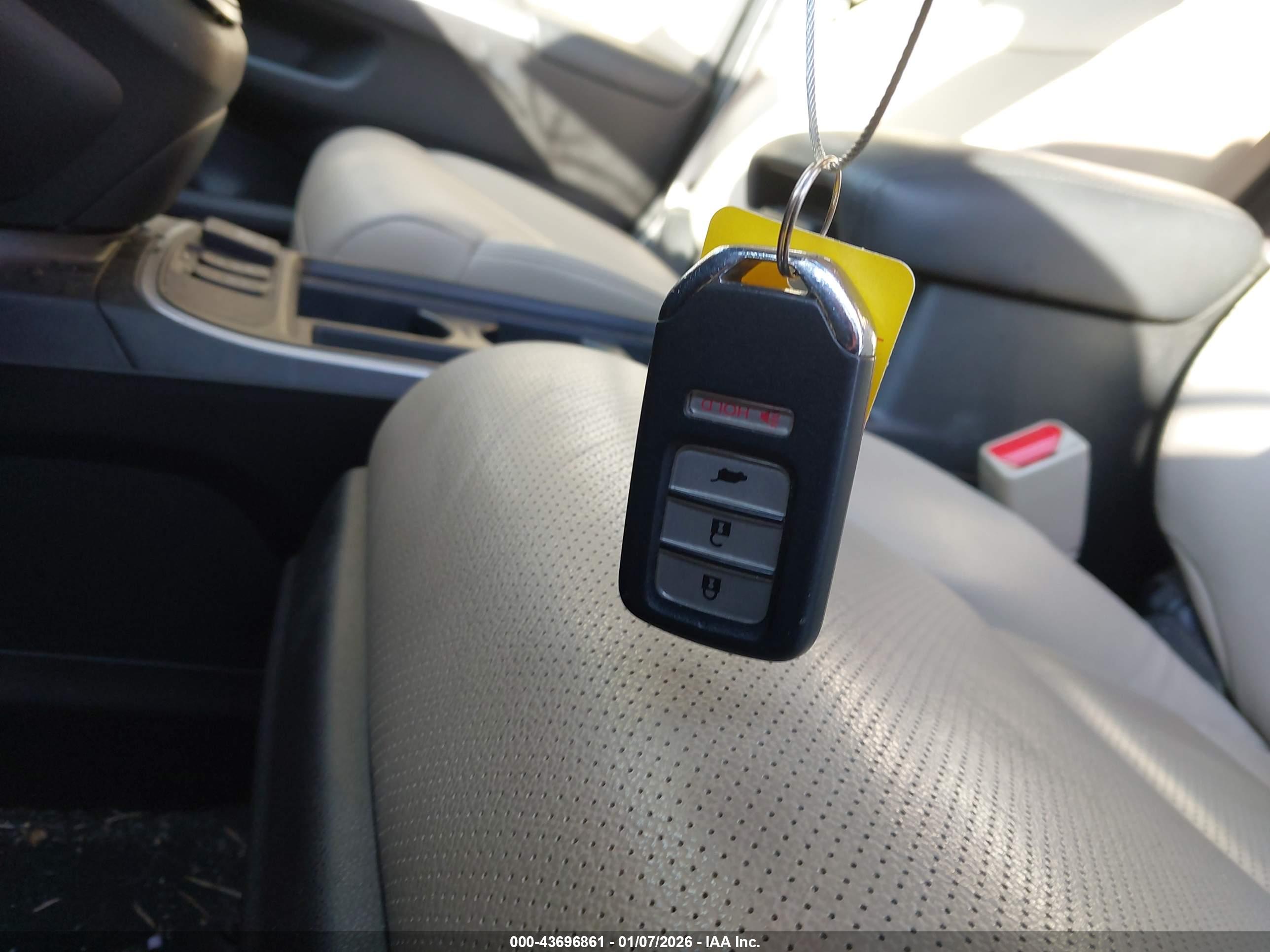 HONDA CR-V image 11