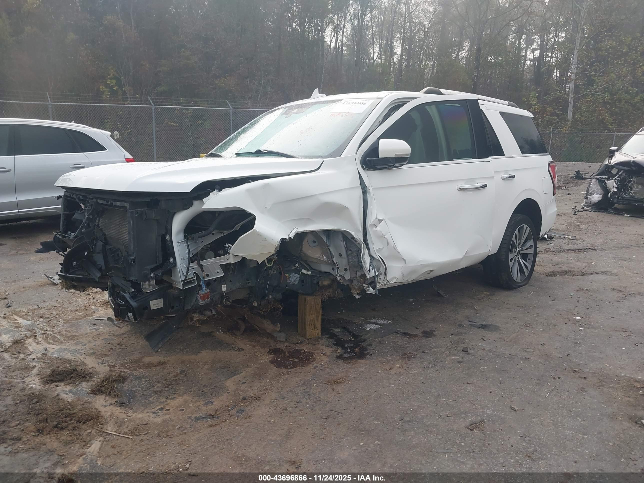 FORD EXPEDITION image 2