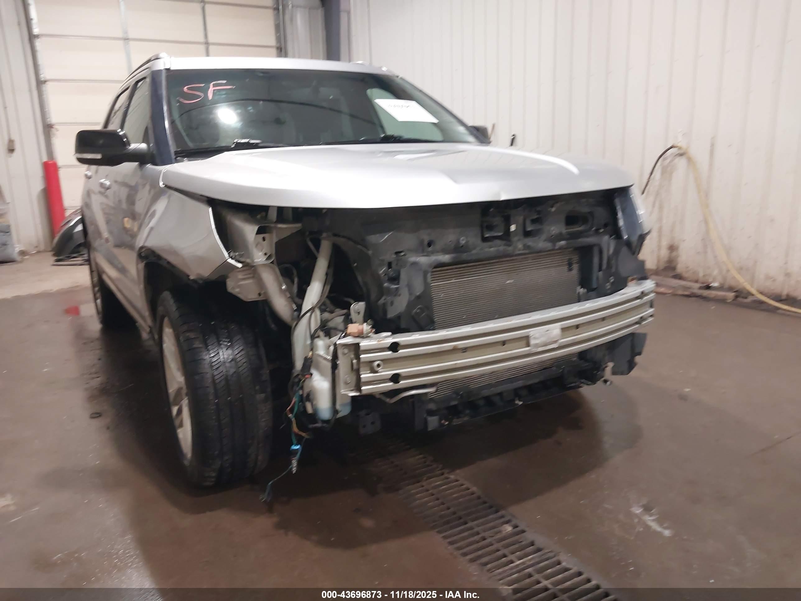 FORD EXPLORER image 6