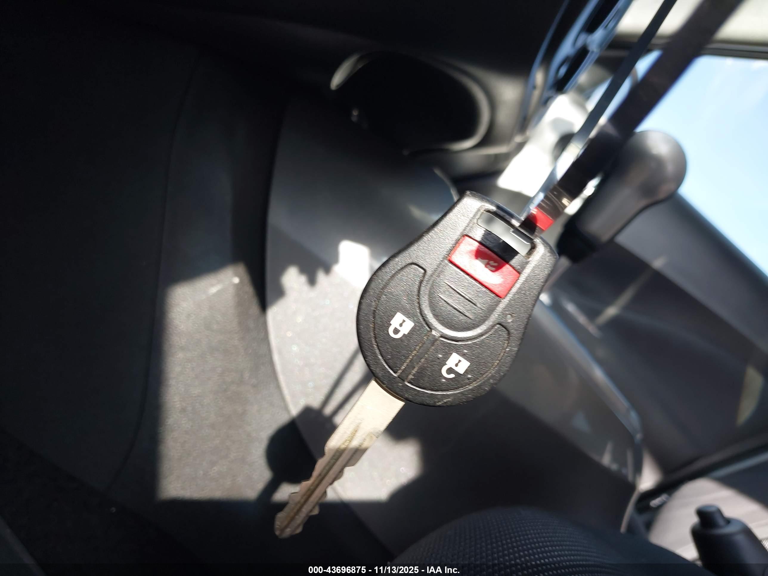 NISSAN JUKE image 11