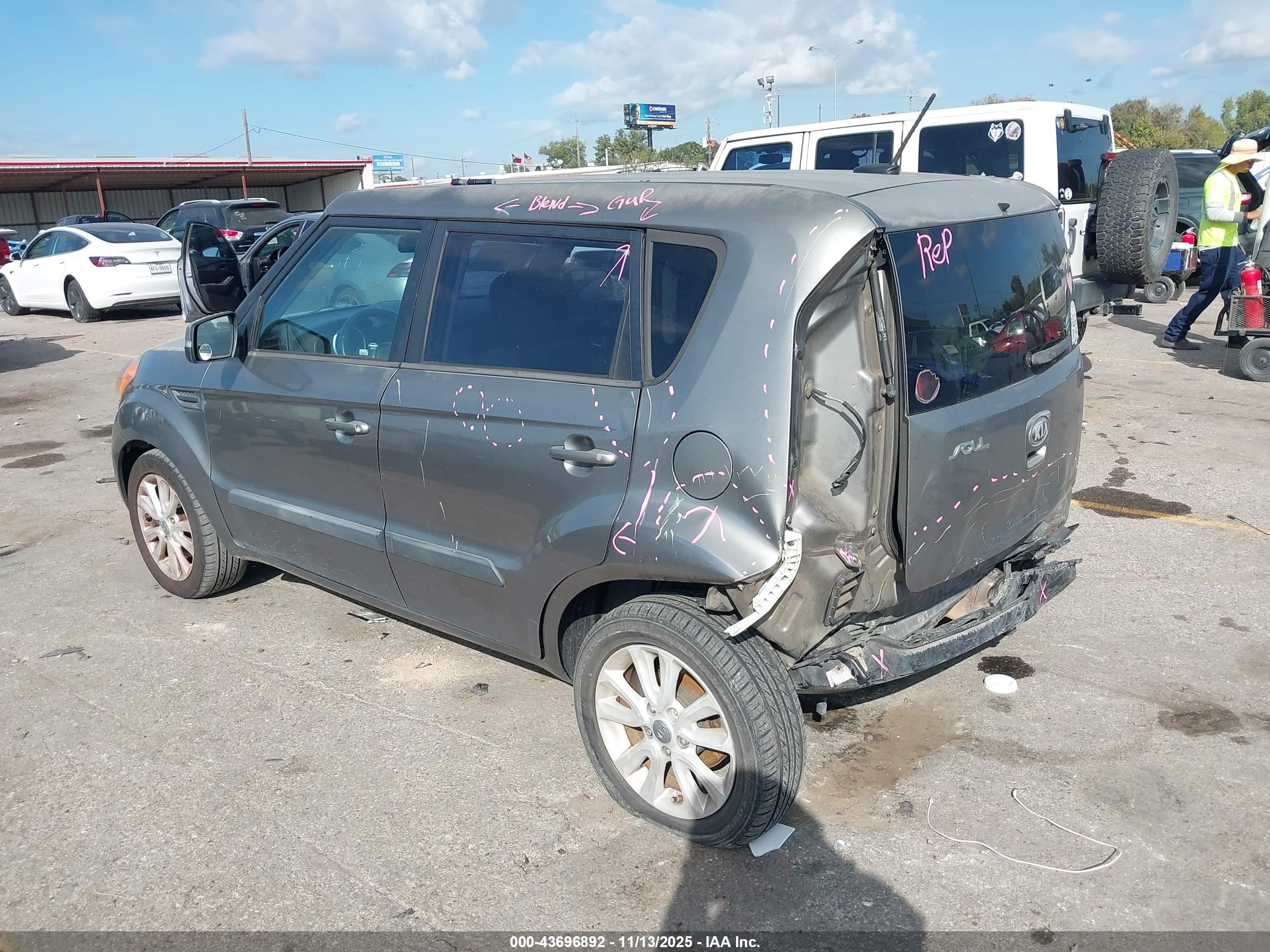 KIA SOUL image 3