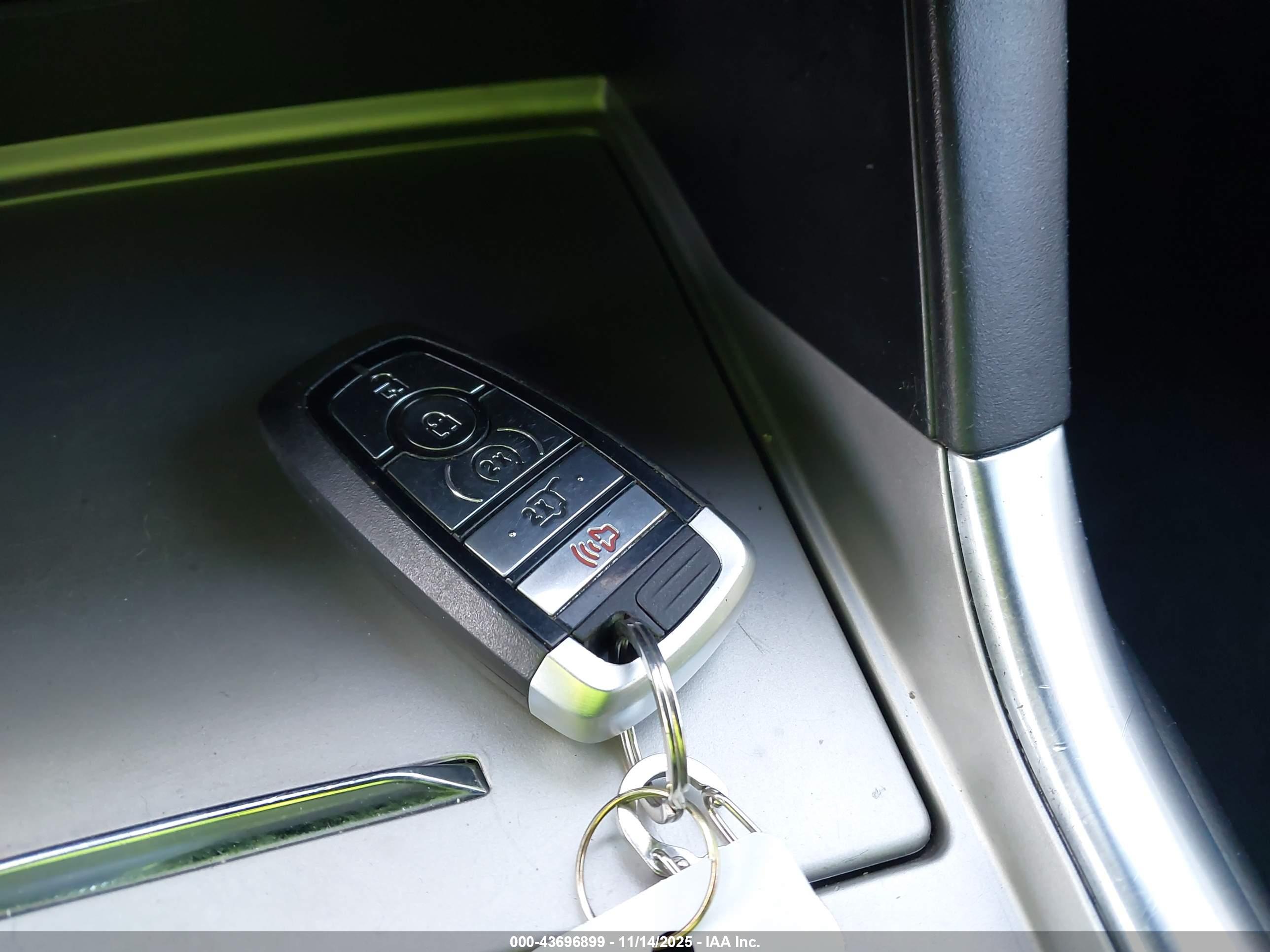 FORD EXPLORER image 11
