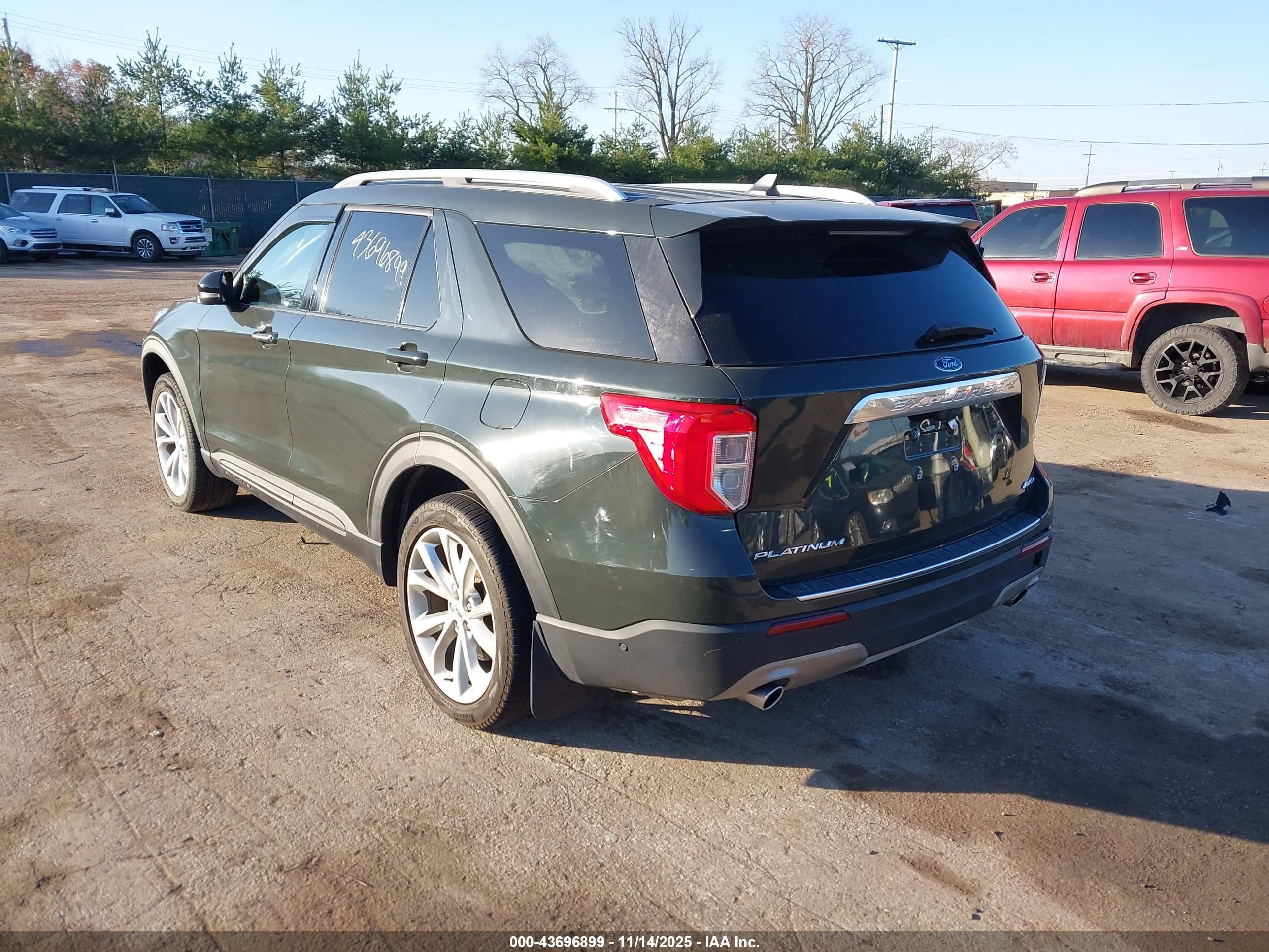 FORD EXPLORER image 3