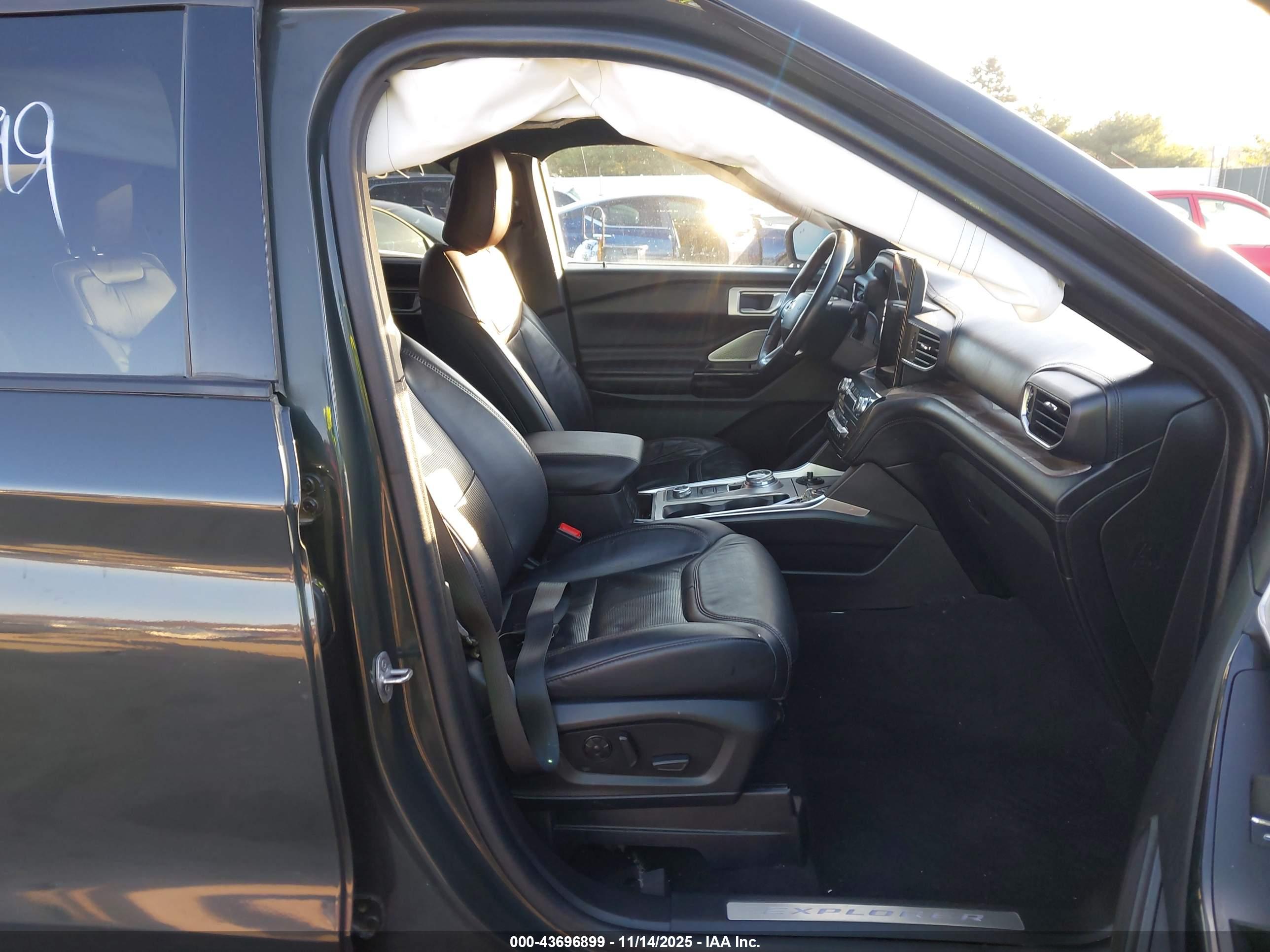 FORD EXPLORER image 5