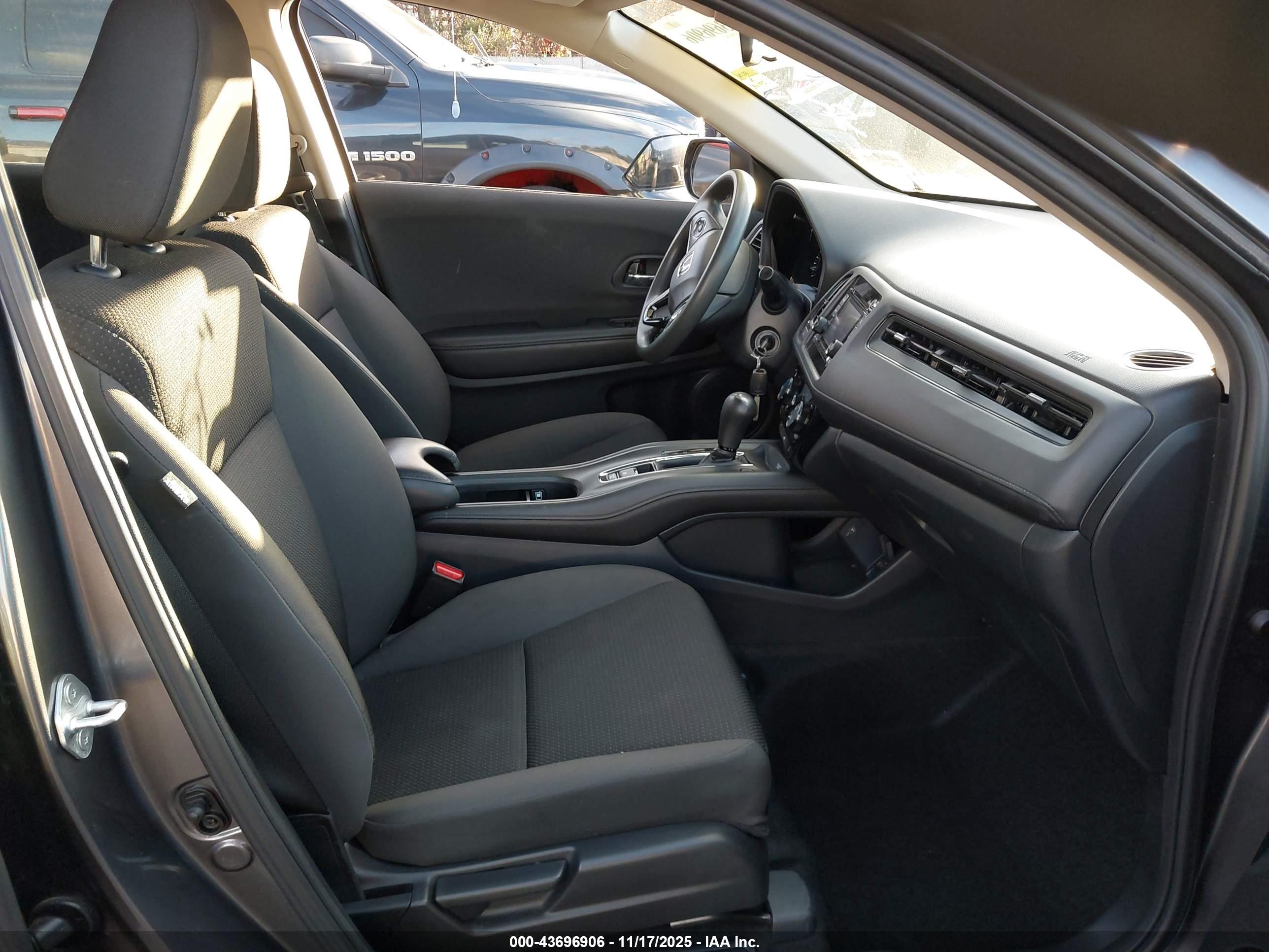 HONDA HR-V image 5