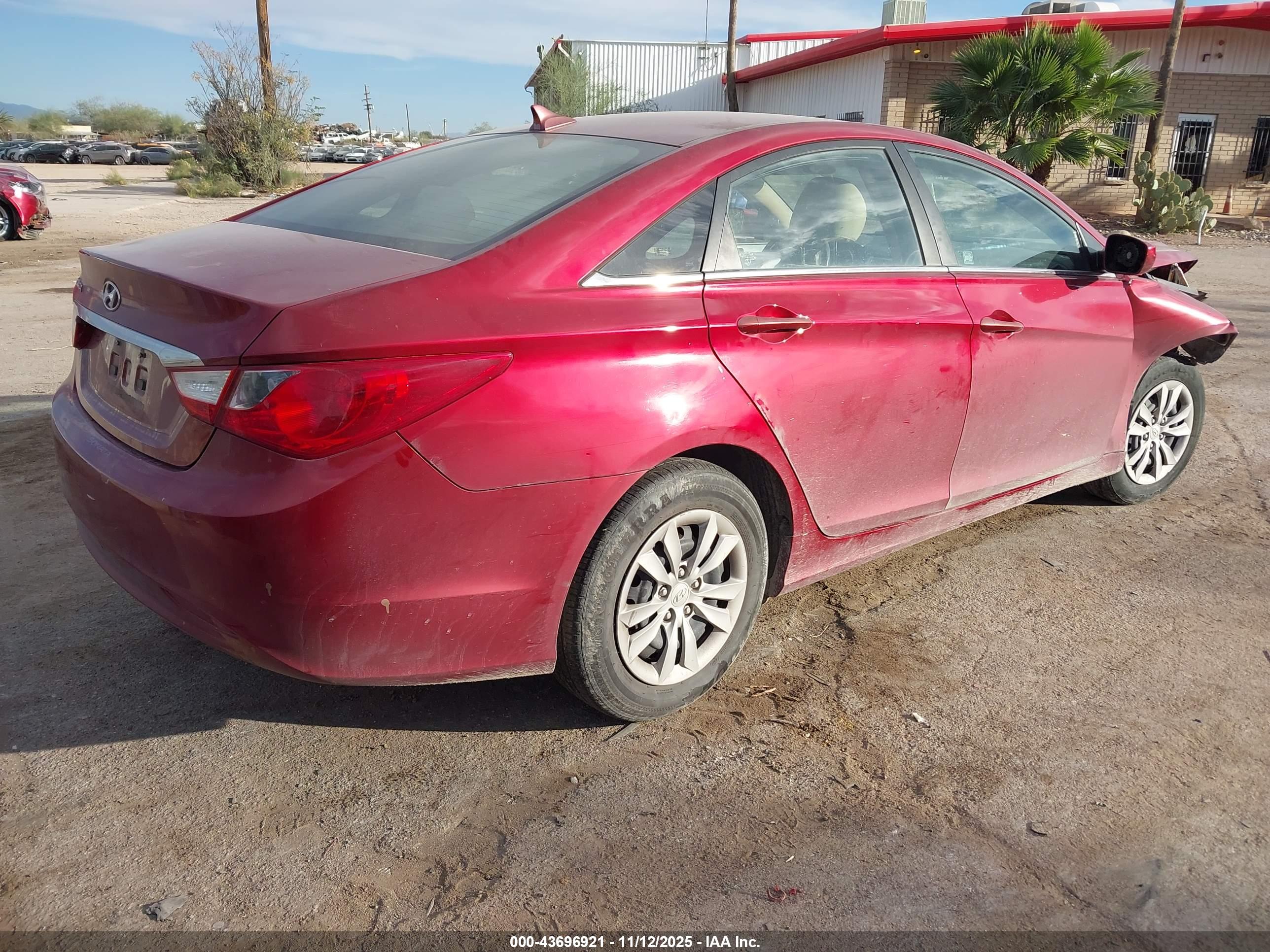HYUNDAI SONATA image 4