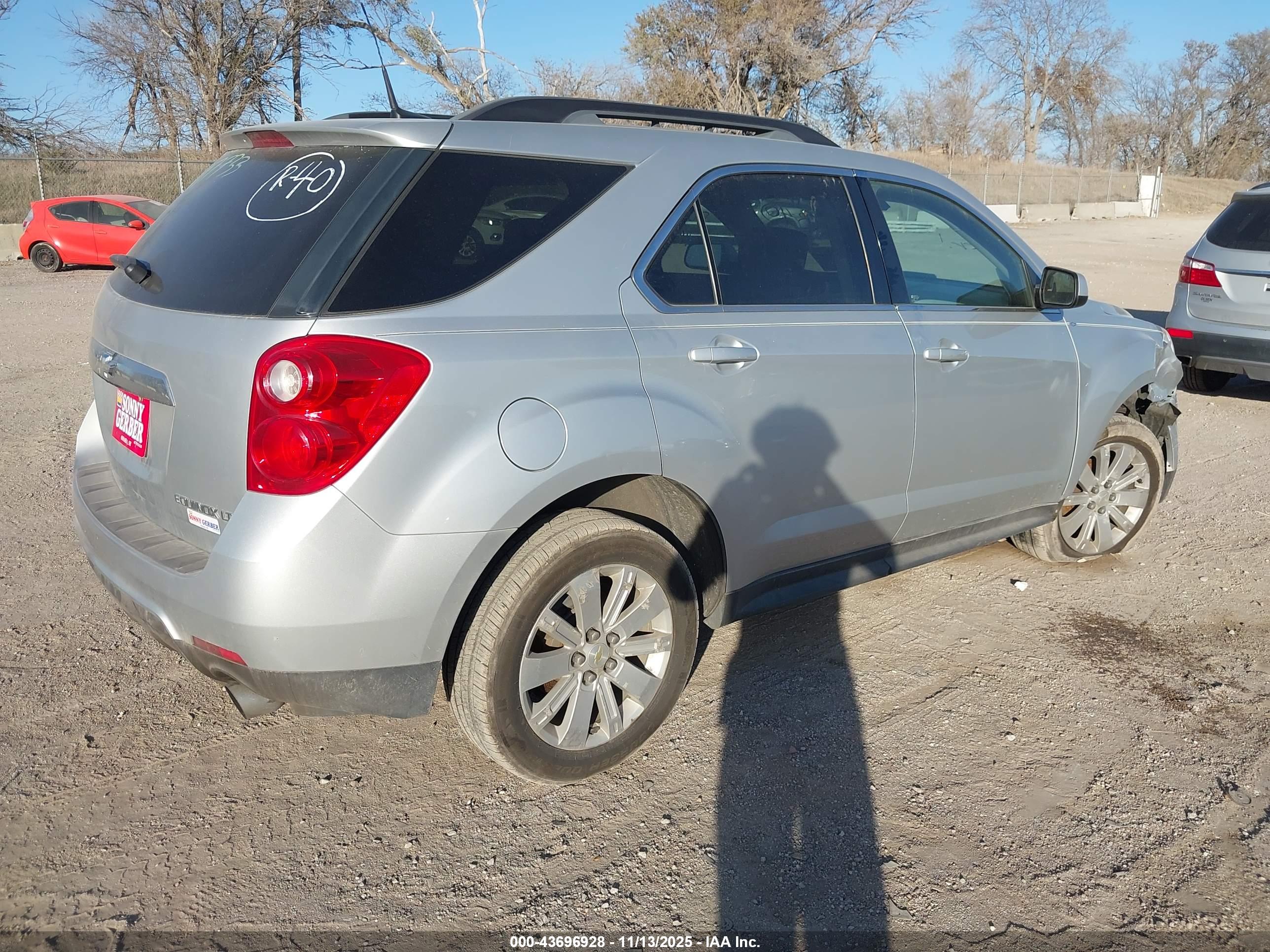 CHEVROLET EQUINOX image 4