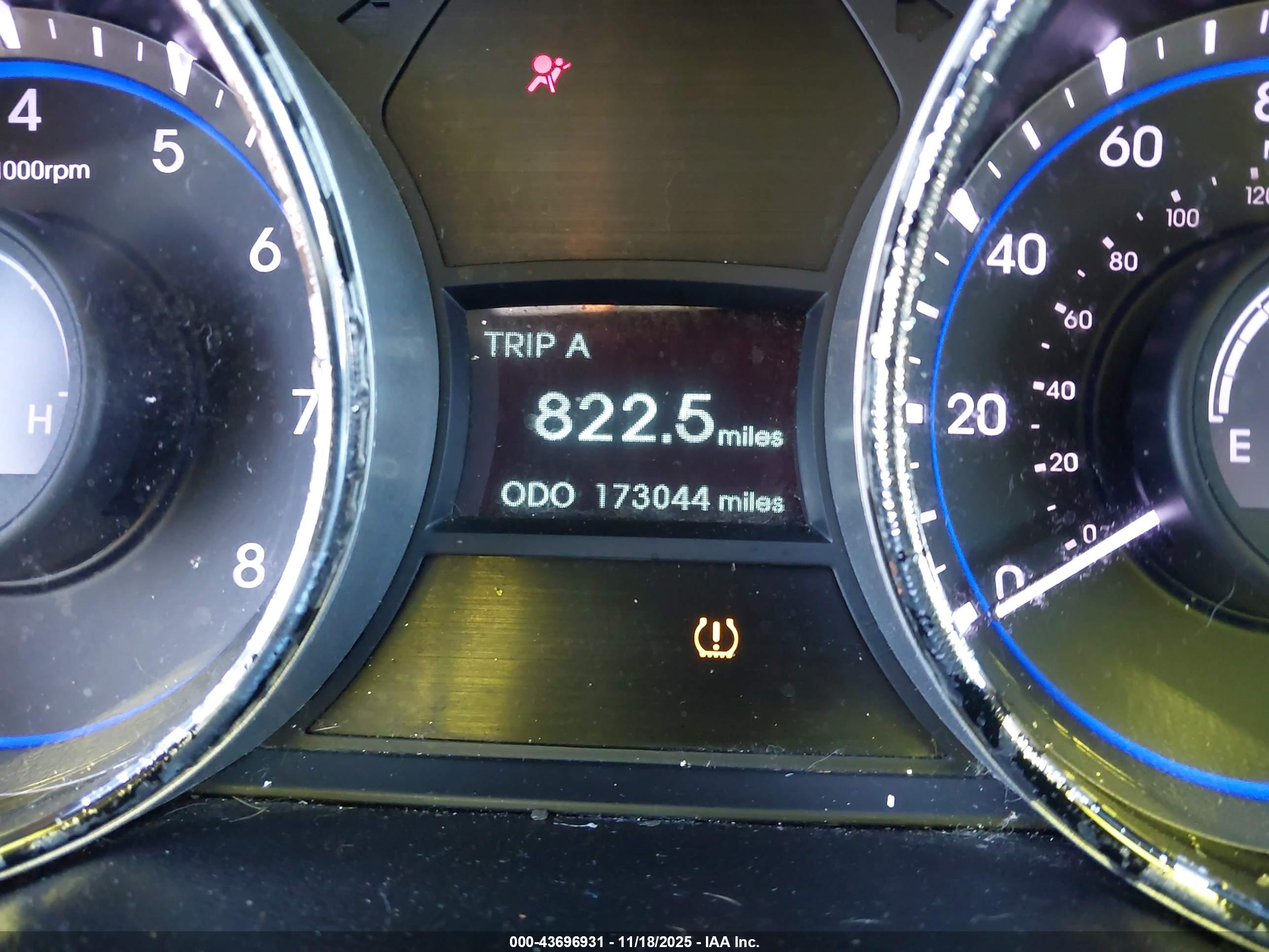 HYUNDAI SONATA image 7