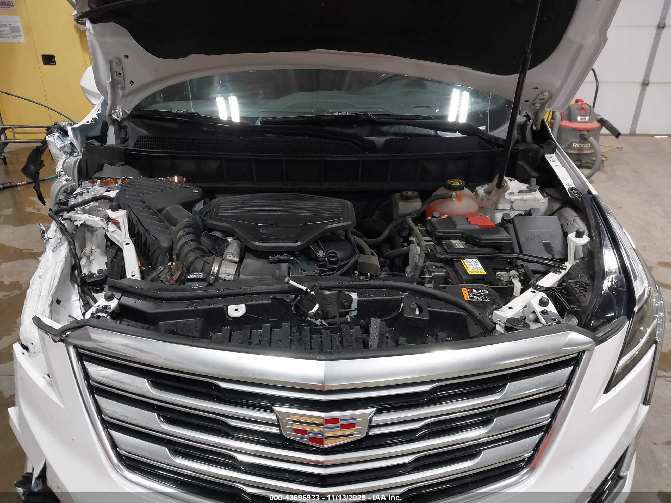 CADILLAC XT5 image 10