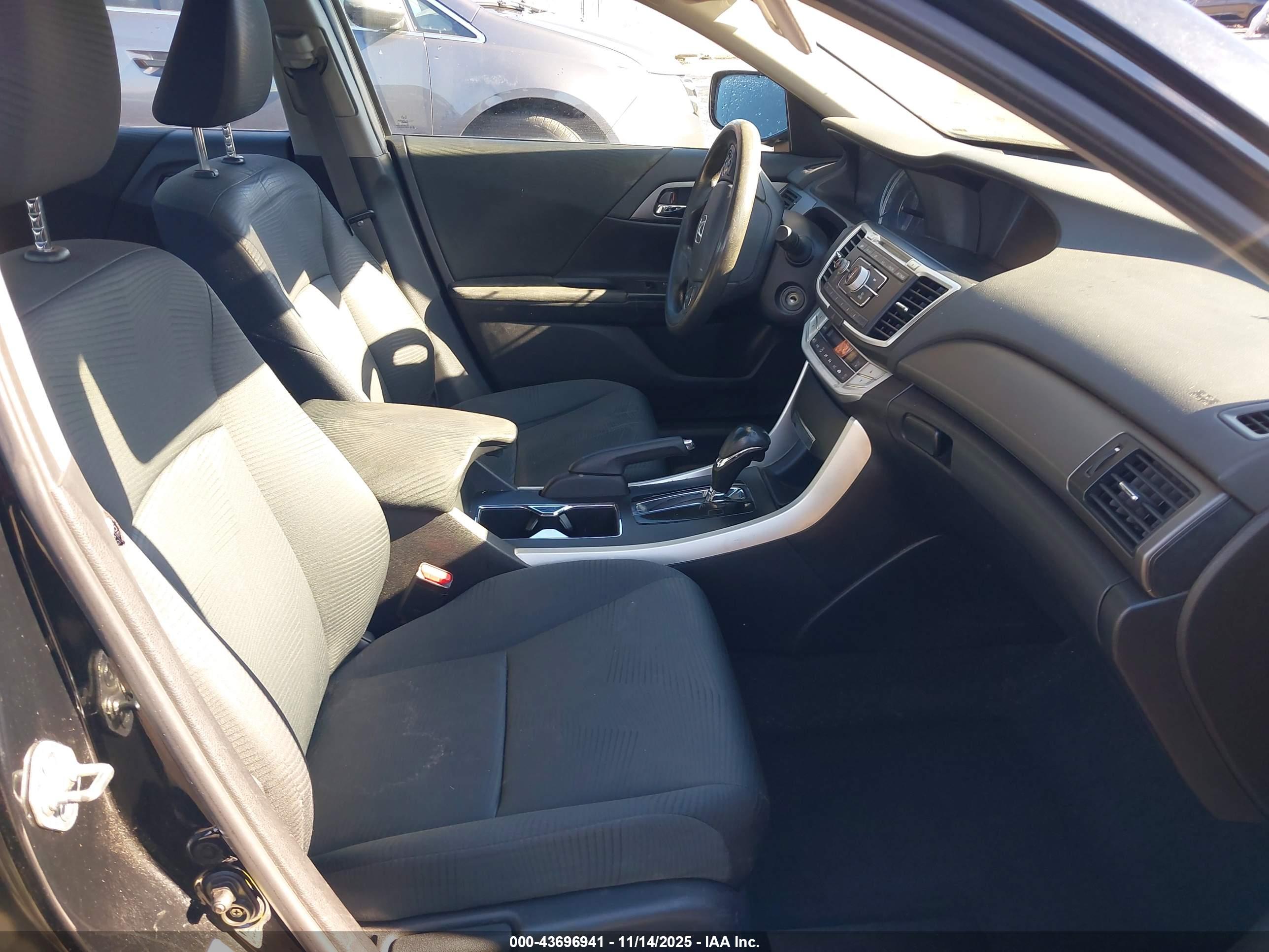 HONDA ACCORD image 5