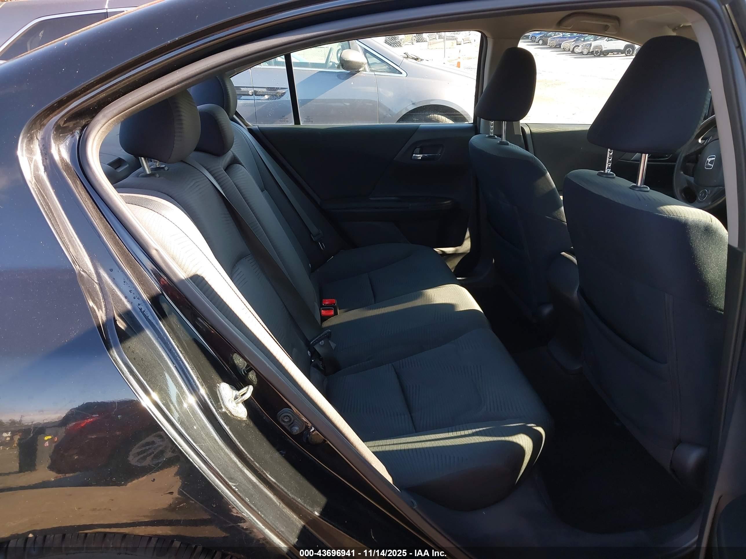 HONDA ACCORD image 8