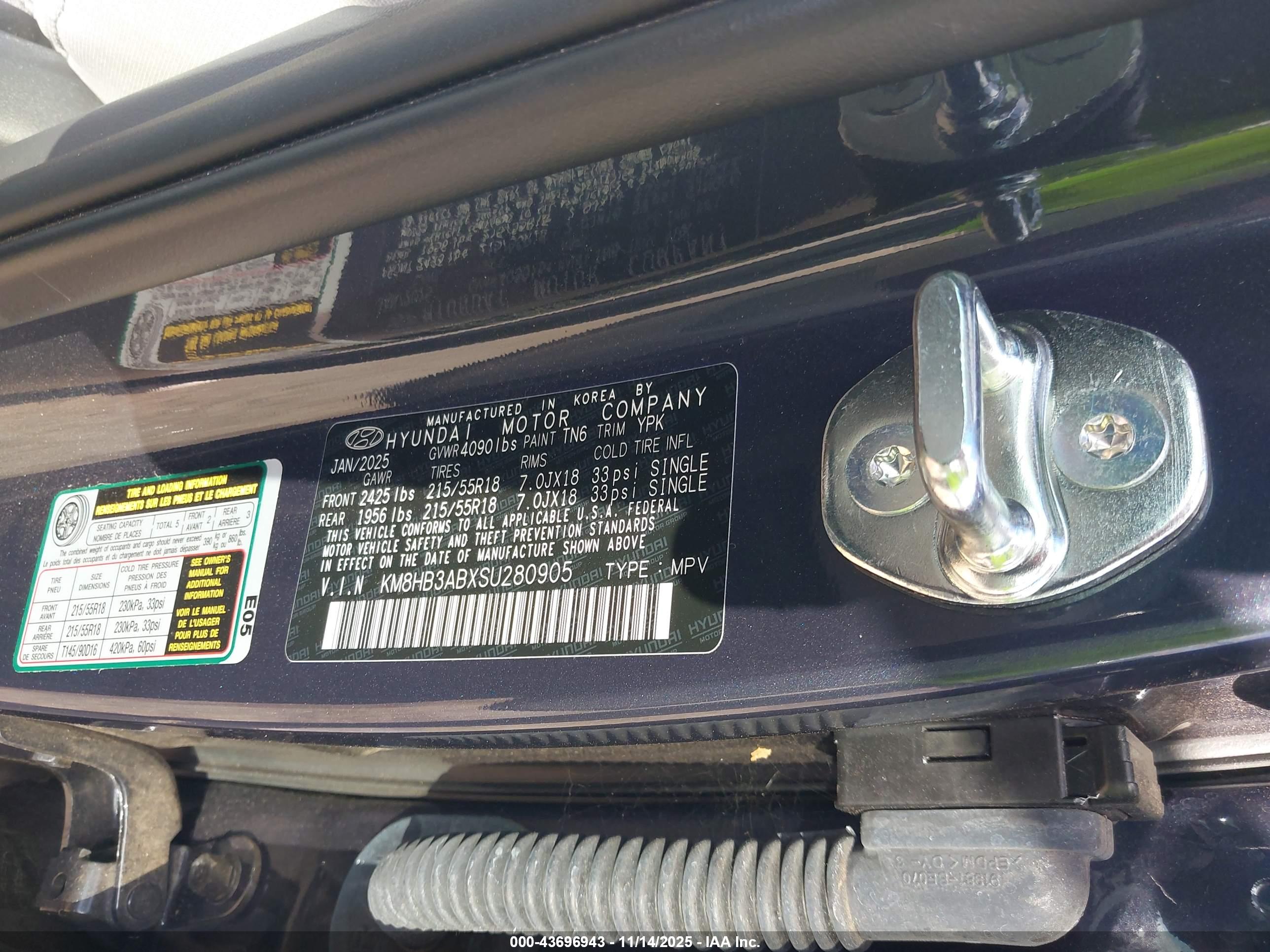 HYUNDAI KONA image 9