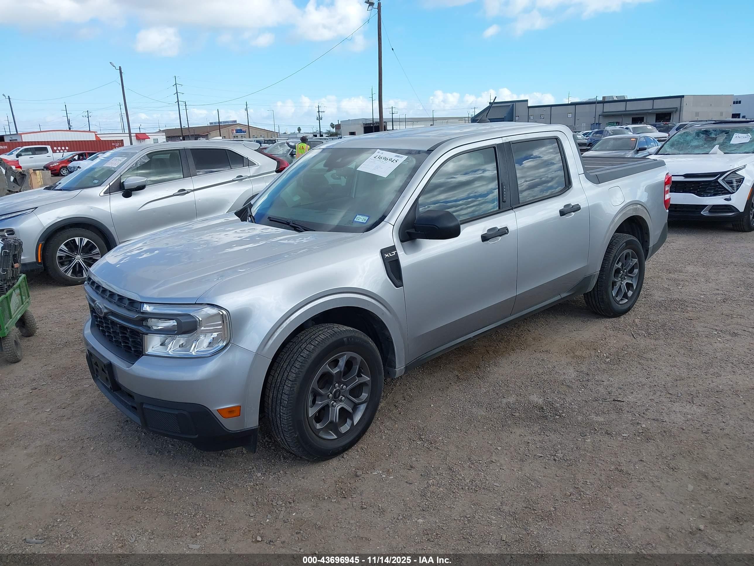 FORD MAVERICK image 2