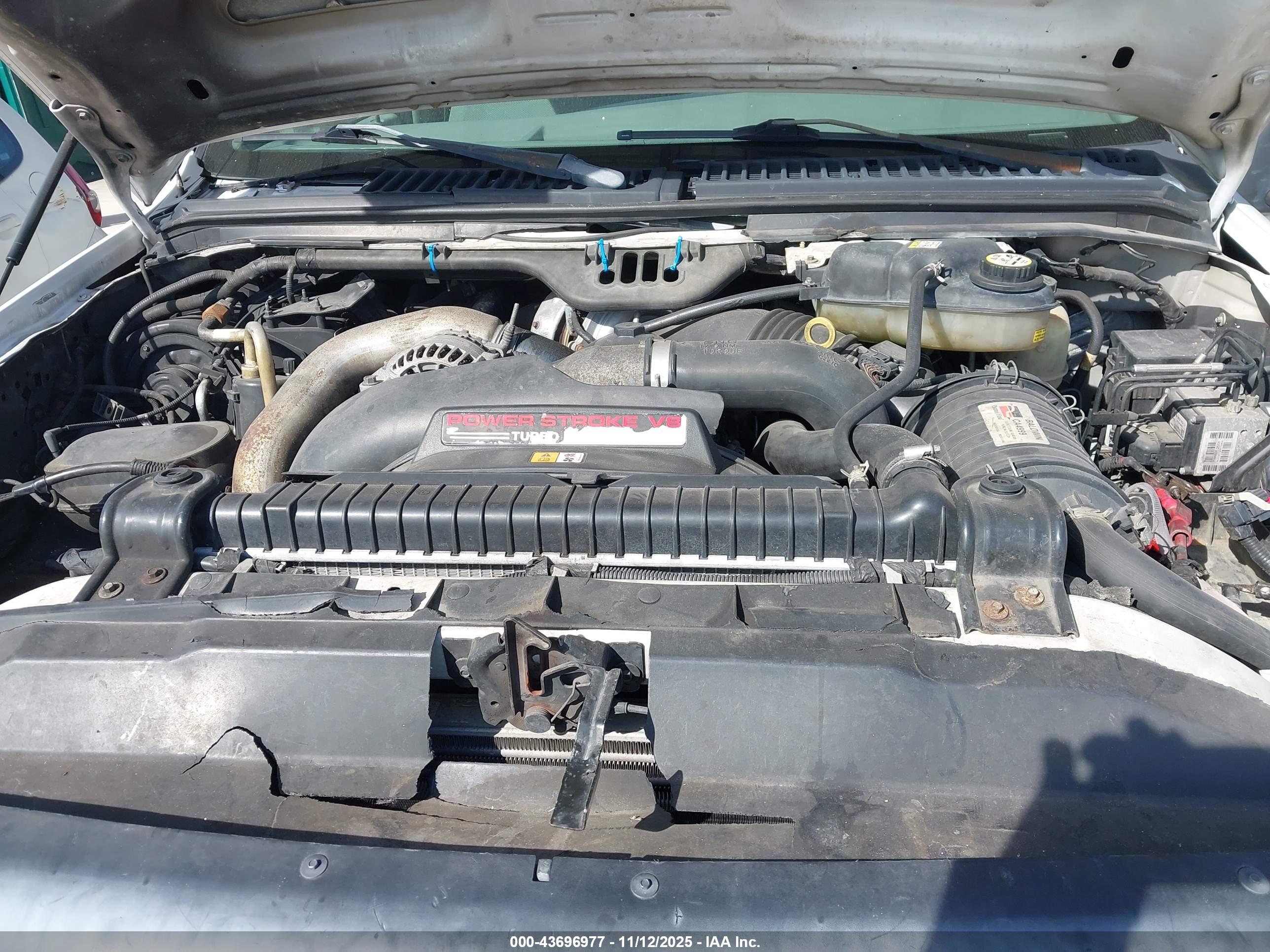 FORD F-550 image 10