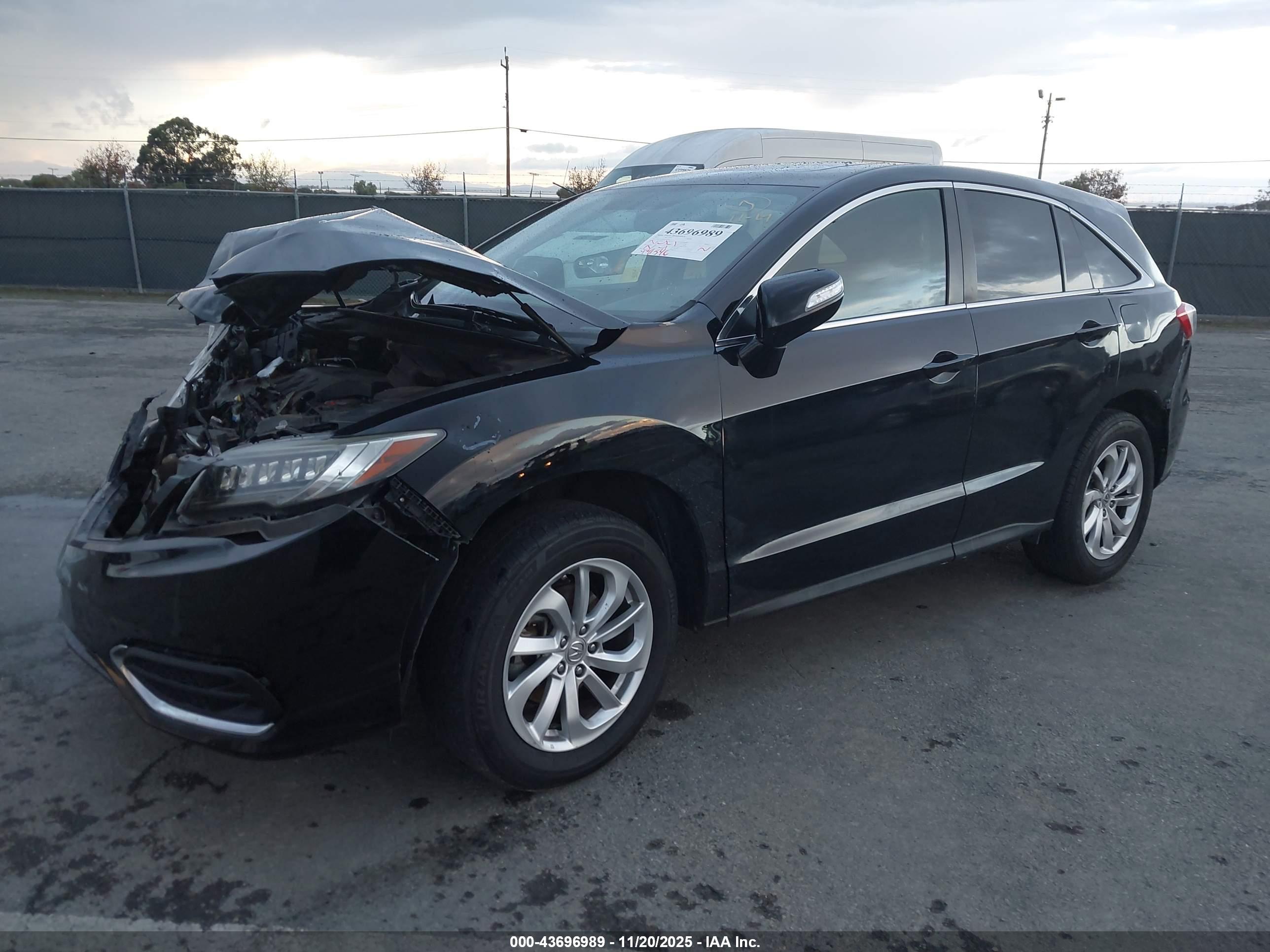 ACURA RDX image 2