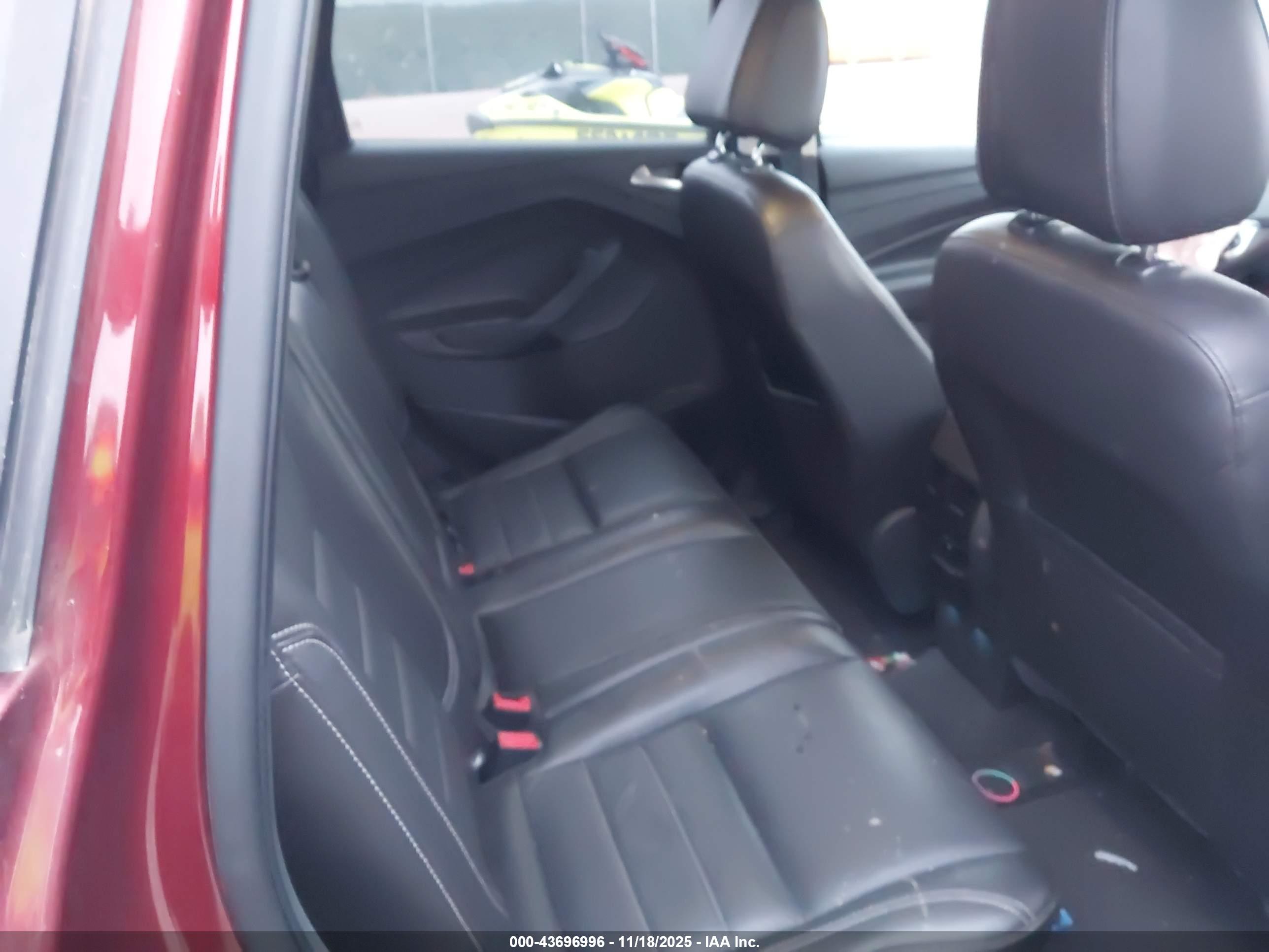 FORD ESCAPE image 8