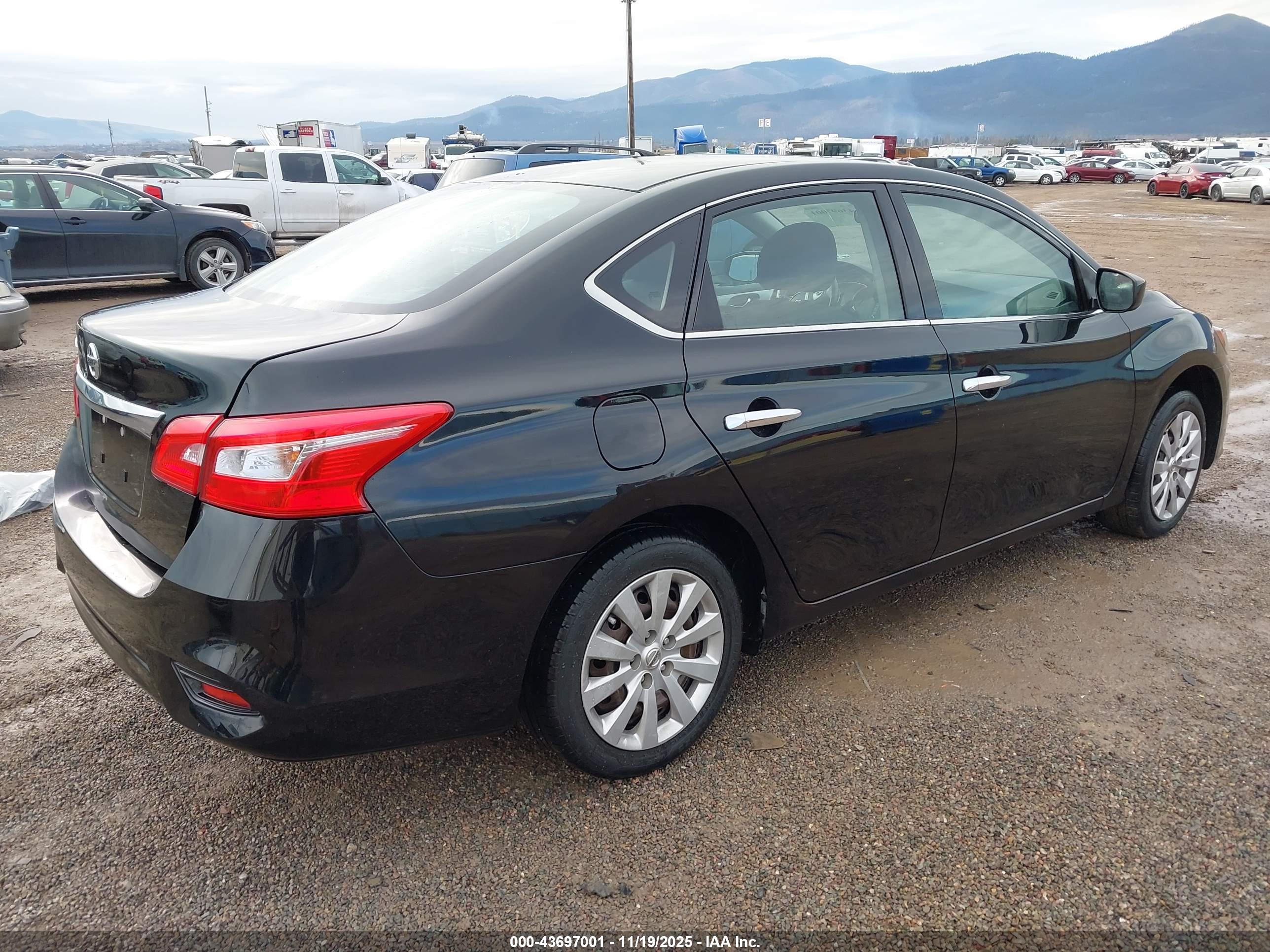 NISSAN SENTRA image 4