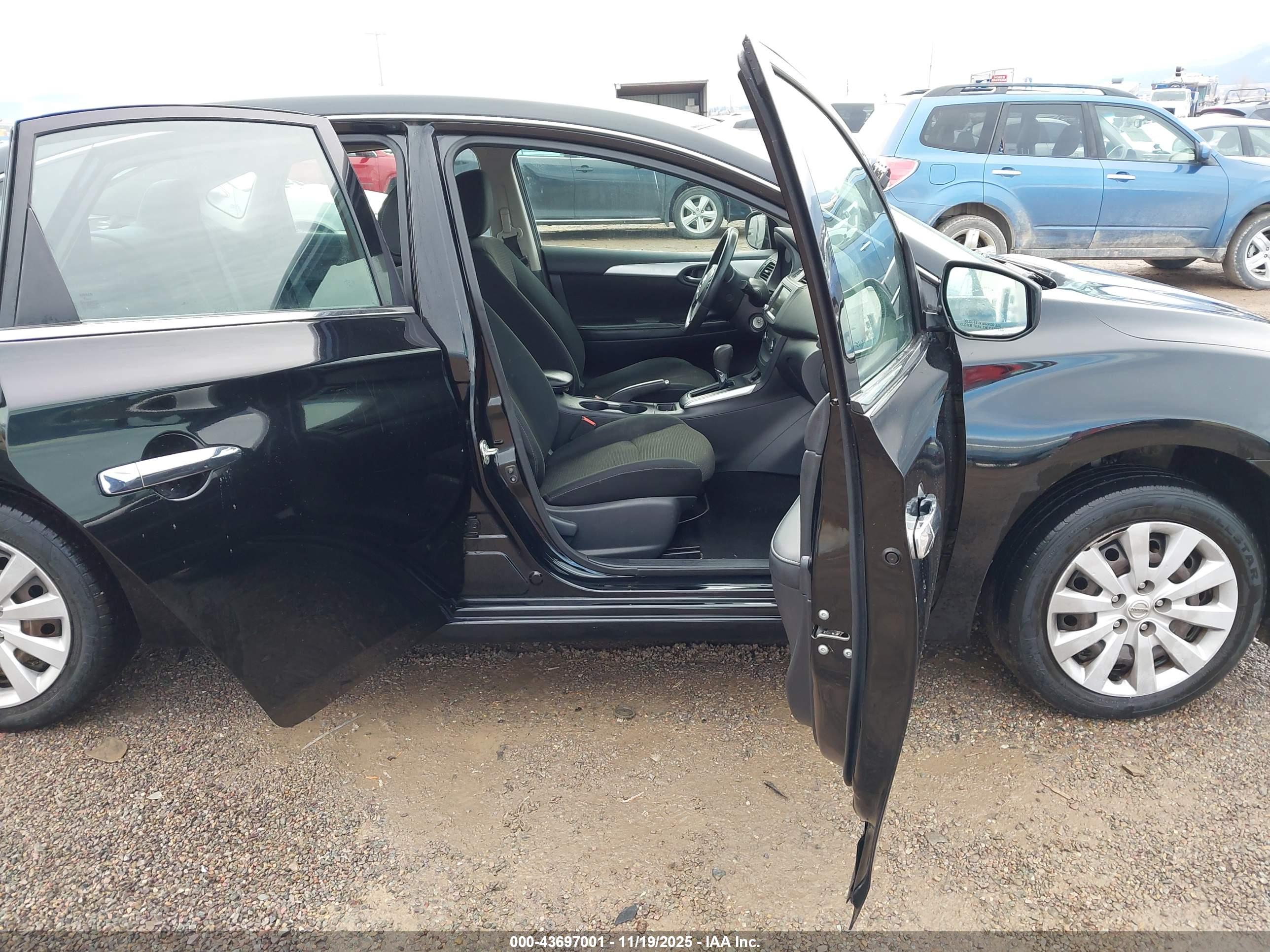 NISSAN SENTRA image 5