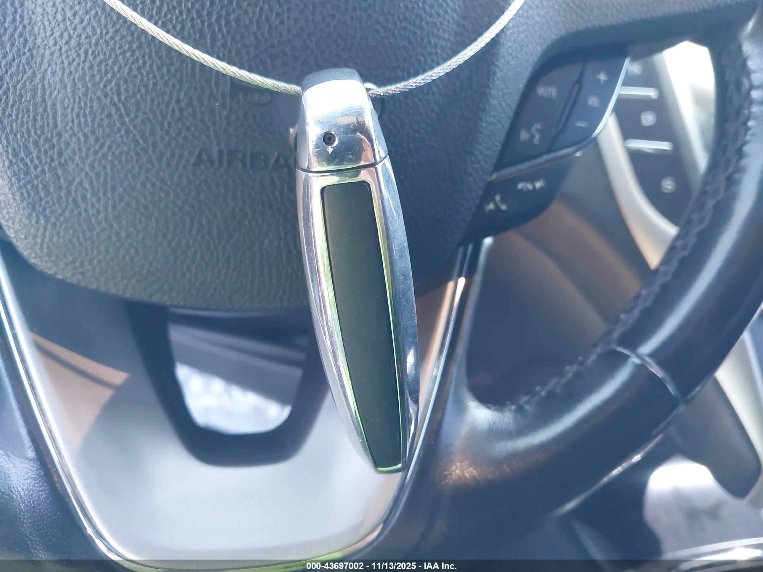 LINCOLN MKC image 11