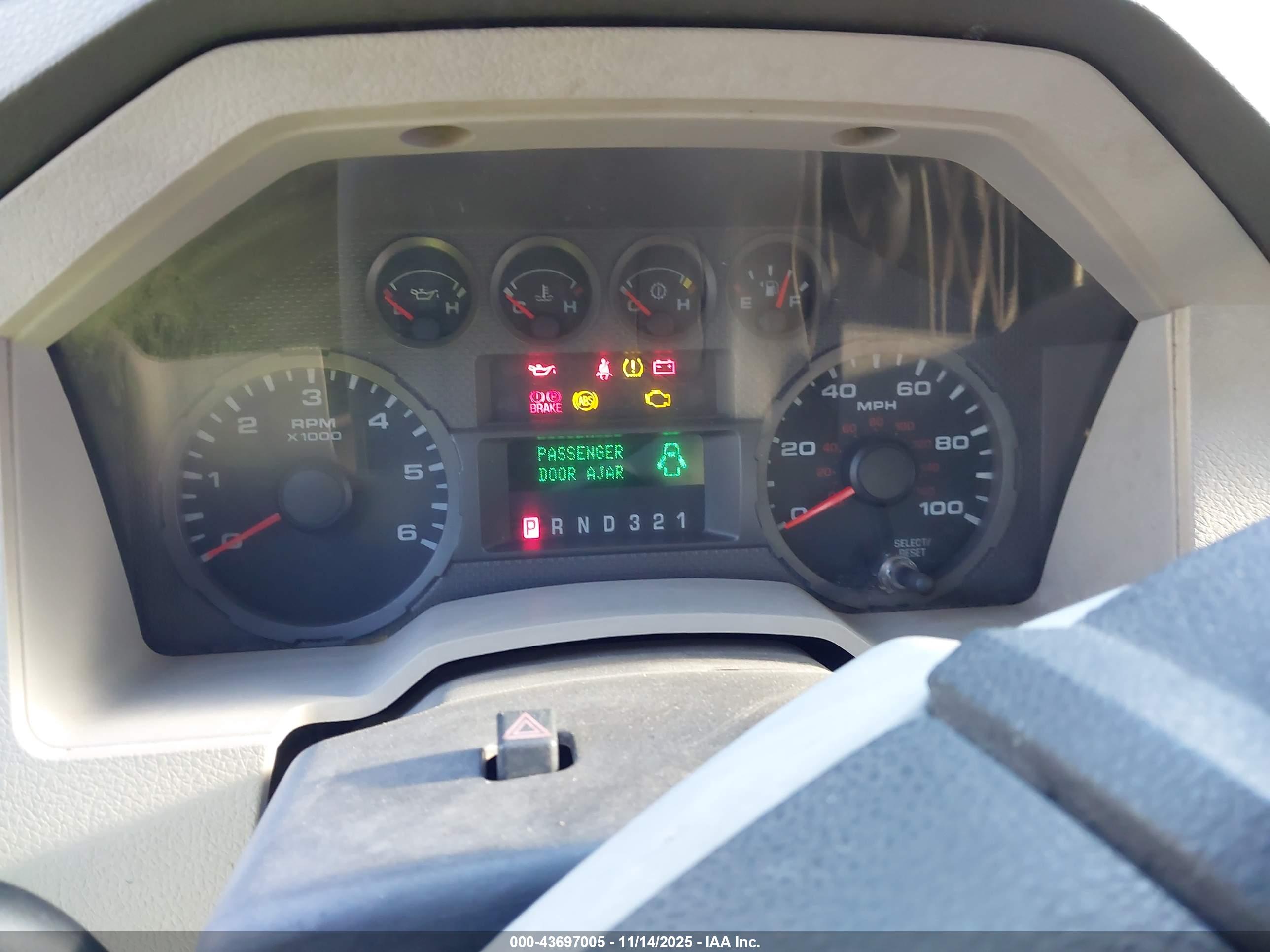 FORD F-250 image 7