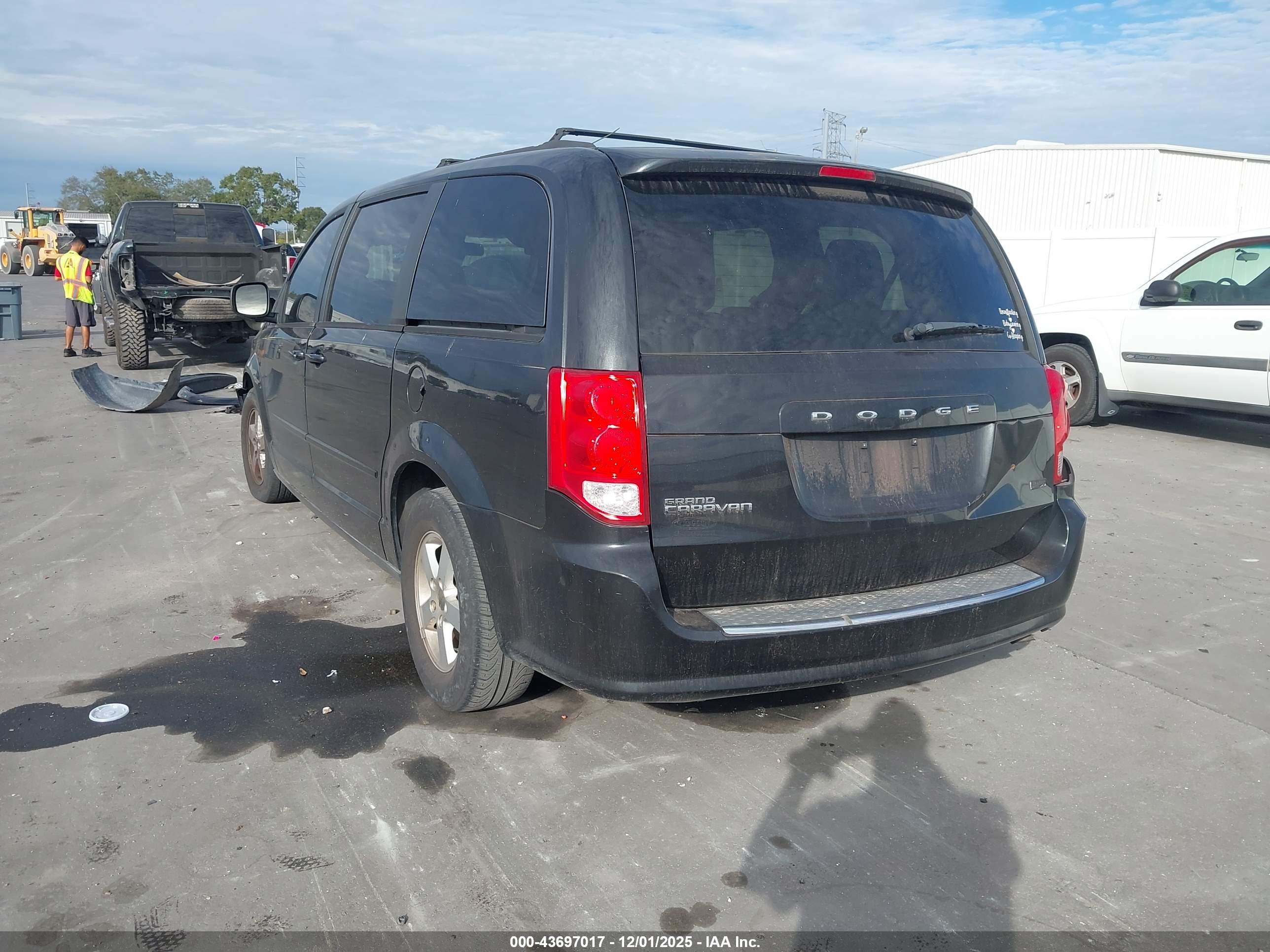DODGE GRAND image 3